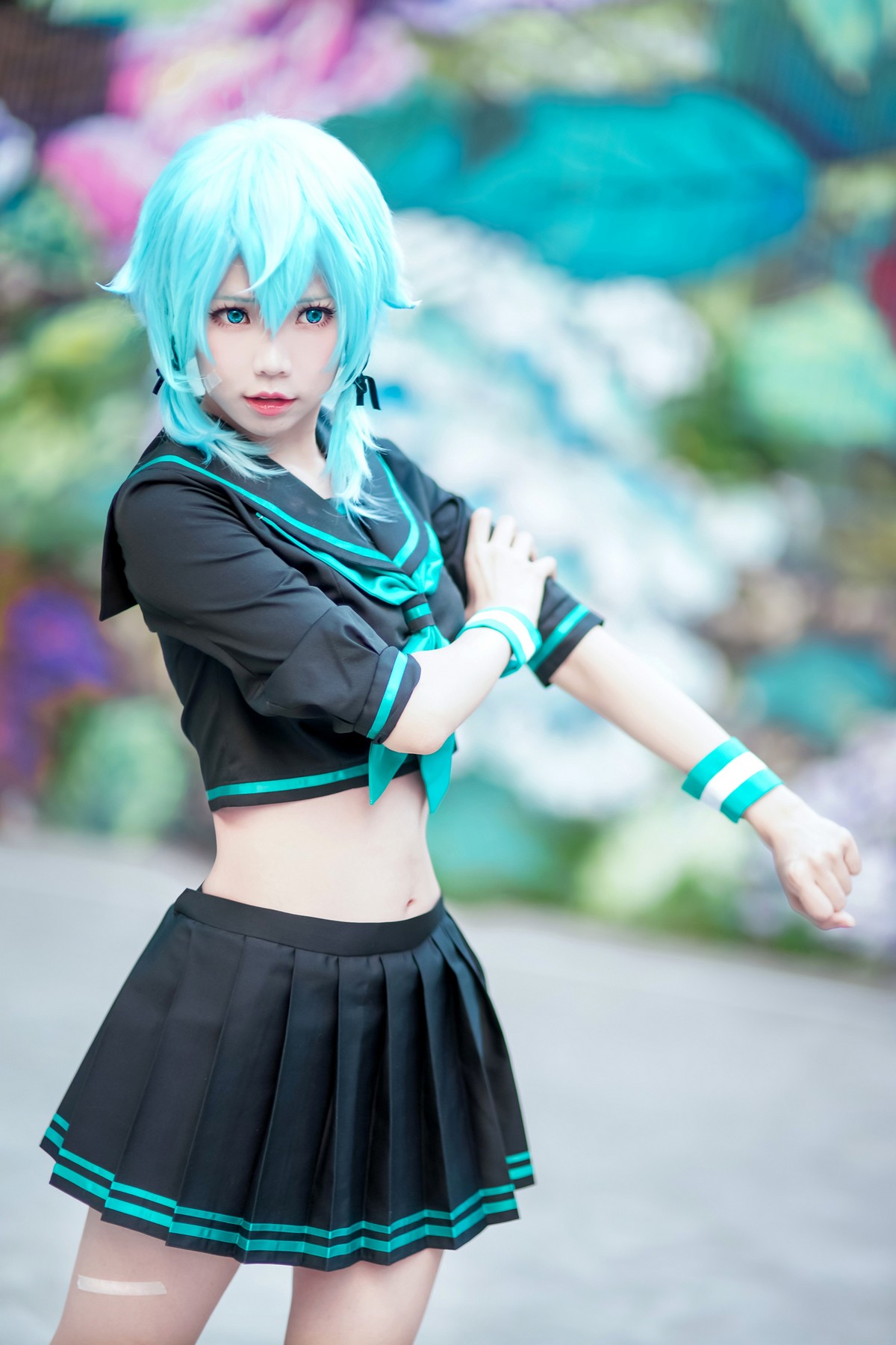 xgyw.top_Coser妹子Ely_eee诗乃JK主题户外性感JK制服配黑丝袜秀完美身材迷人写真36P