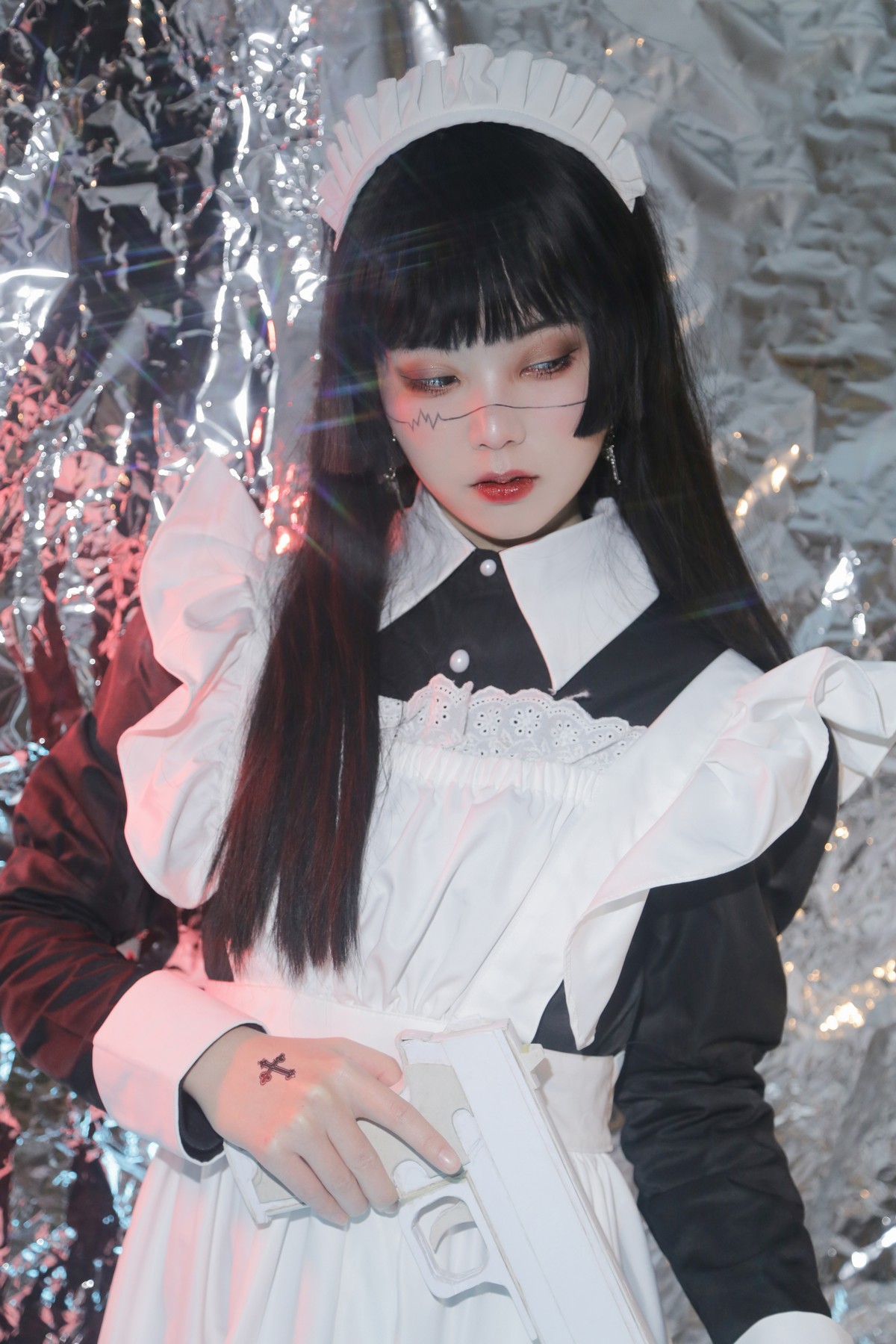 xgyw.top_微博妹子Fushii_海堂生化女仆主题美女战士装扮性感黑白女仆长裙迷人写真46P