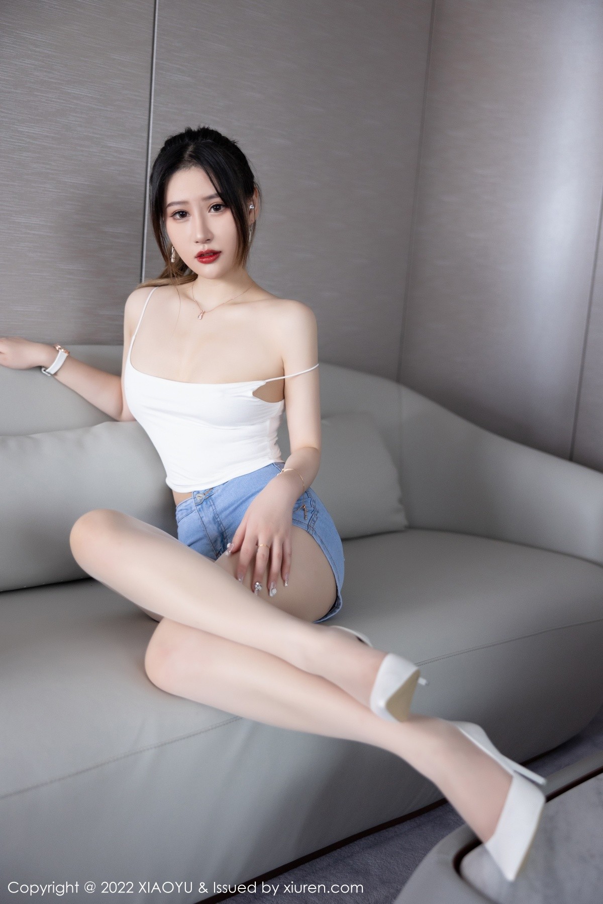 xgyw.top_[XiaoYu画语界]Vol.813_模特张欣欣私房浴室白色轻透吊带配超薄无内肉丝撩人诱惑写真73P