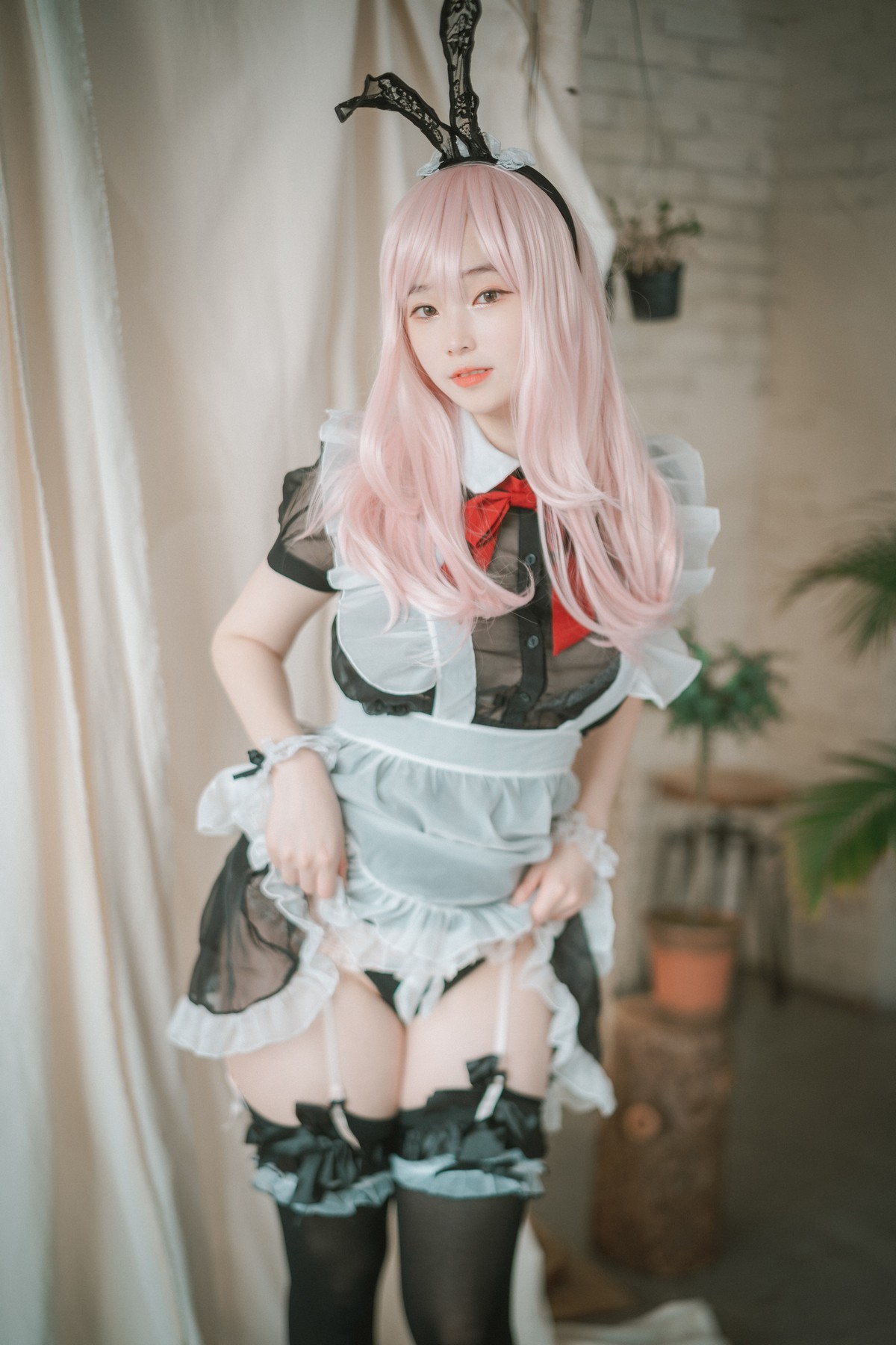 xgyw.top_[DJAWA]No.122_模特Bambi_Sheer Bunny Maid主题薄透服饰配黑丝吊袜秀美腿诱惑写真51P