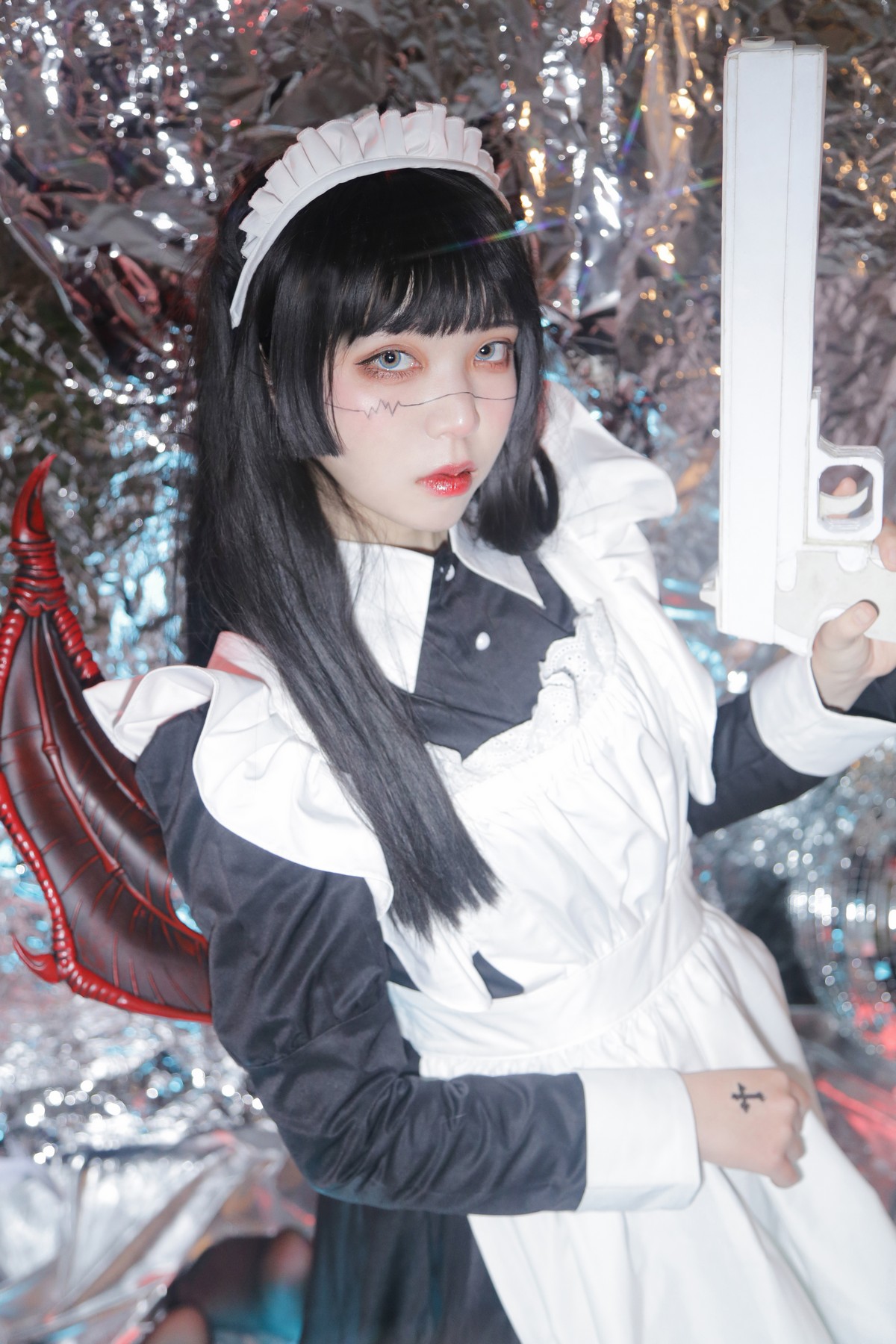 xgyw.top_微博妹子Fushii_海堂生化女仆主题美女战士装扮性感黑白女仆长裙迷人写真46P