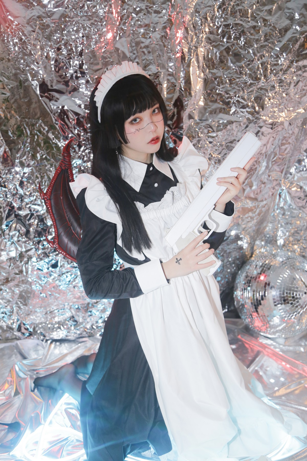 xgyw.top_微博妹子Fushii_海堂生化女仆主题美女战士装扮性感黑白女仆长裙迷人写真46P