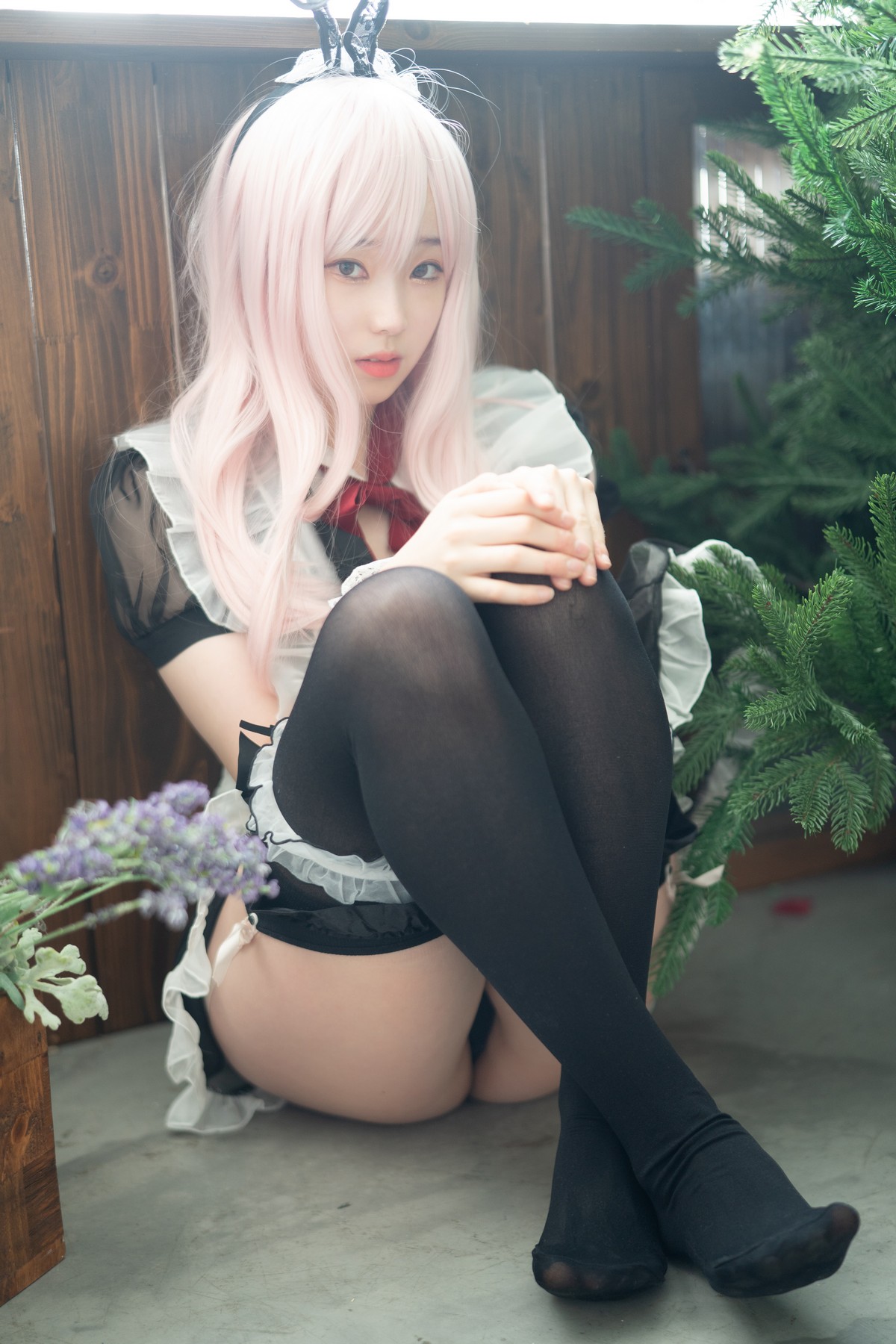 xgyw.top_[DJAWA]No.122_模特Bambi_Sheer Bunny Maid主题薄透服饰配黑丝吊袜秀美腿诱惑写真51P