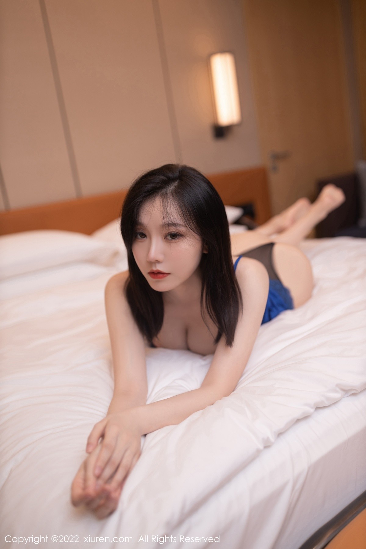 xgyw.top_XiuRen第5230期_模特安然anran广州-云南旅拍室内蕾丝内衣配开档黑丝诱惑写真77P