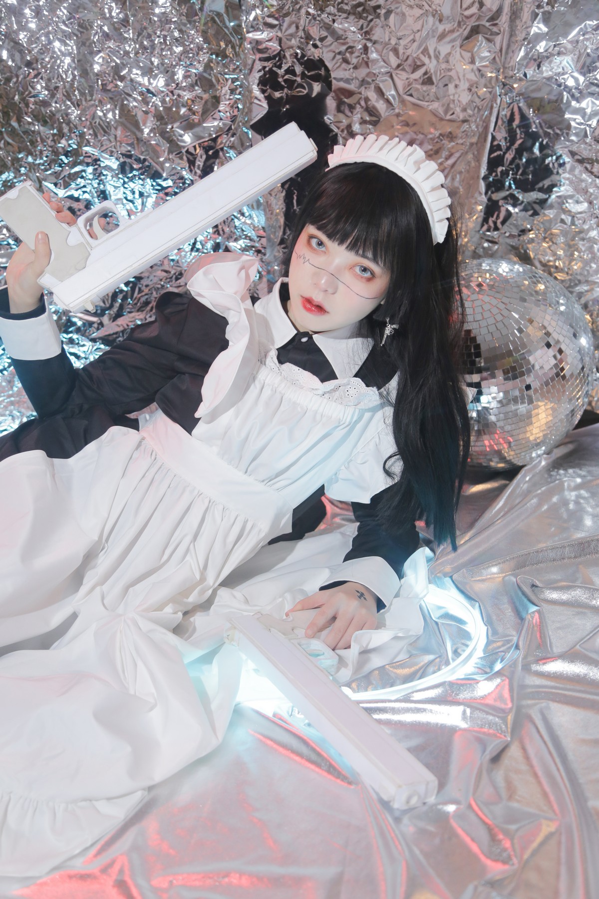 xgyw.top_微博妹子Fushii_海堂生化女仆主题美女战士装扮性感黑白女仆长裙迷人写真46P