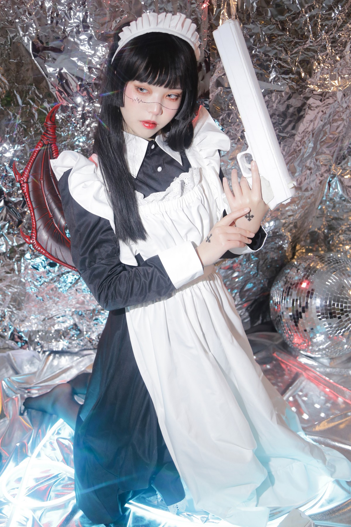 xgyw.top_微博妹子Fushii_海堂生化女仆主题美女战士装扮性感黑白女仆长裙迷人写真46P