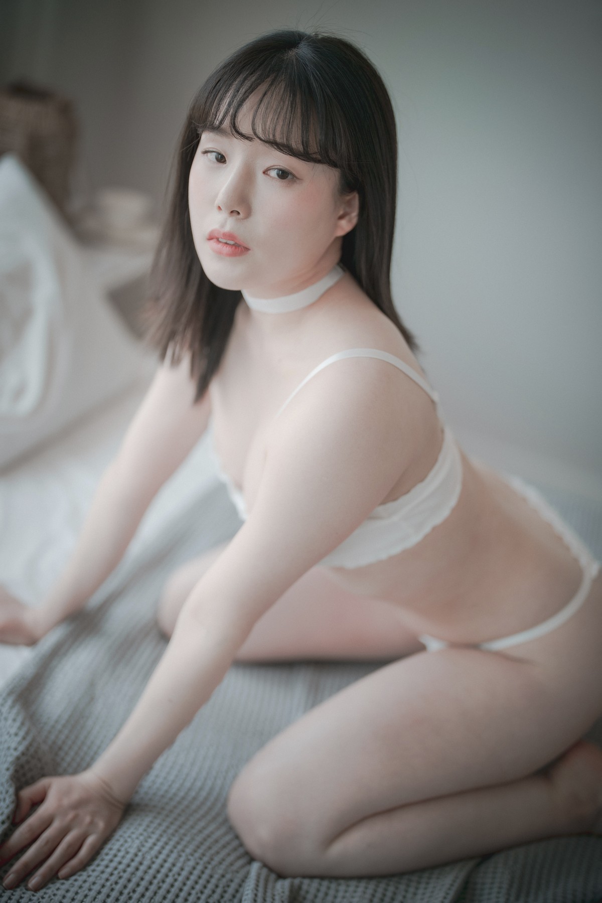 xgyw.top_[DJAWA]No.123_模特PIA_Cozy White主题私房性感白色内衣秀丰满身材撩人诱惑写真77P