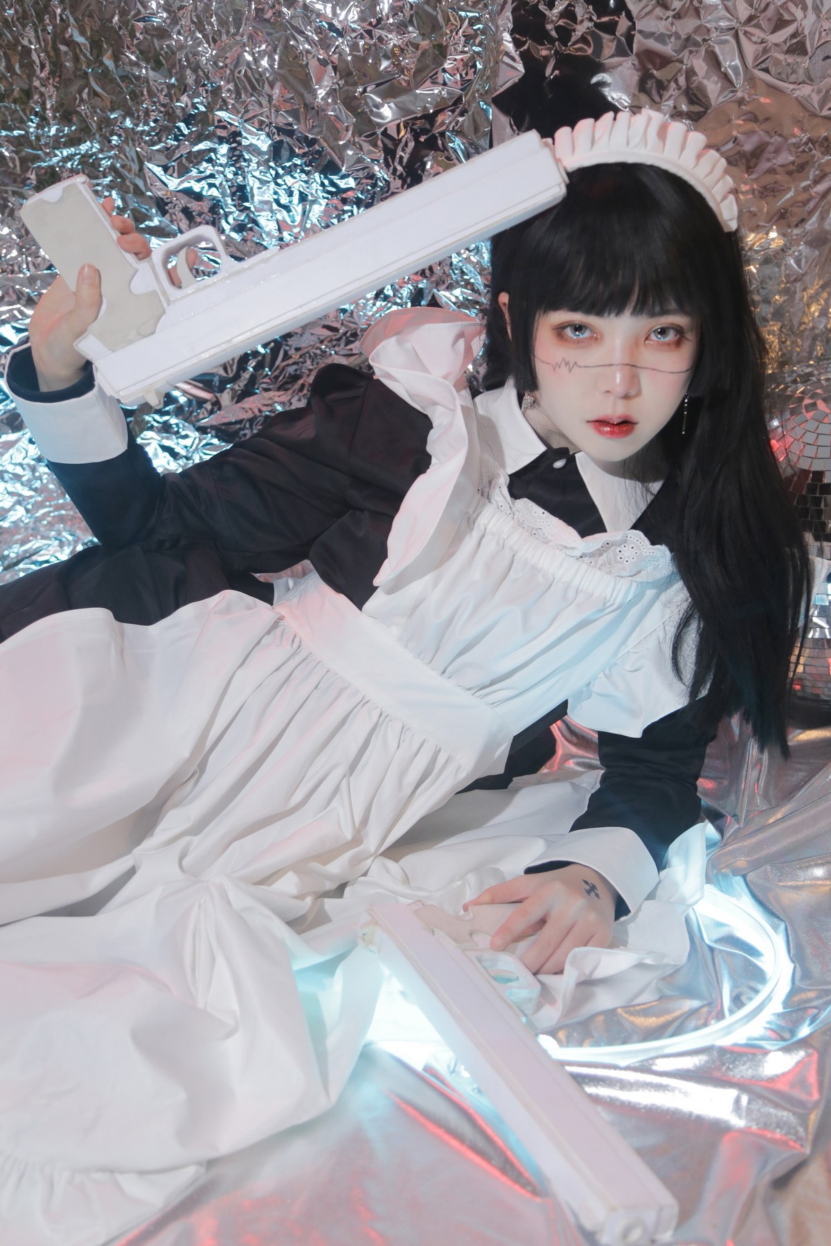 xgyw.top_微博妹子Fushii_海堂生化女仆主题美女战士装扮性感黑白女仆长裙迷人写真46P
