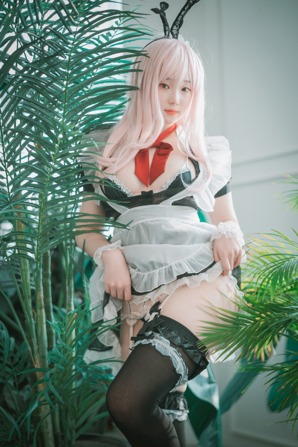 xgyw.top_[DJAWA]No.122_模特Bambi_Sheer Bunny Maid主题薄透服饰配黑丝吊袜秀美腿诱惑写真51P