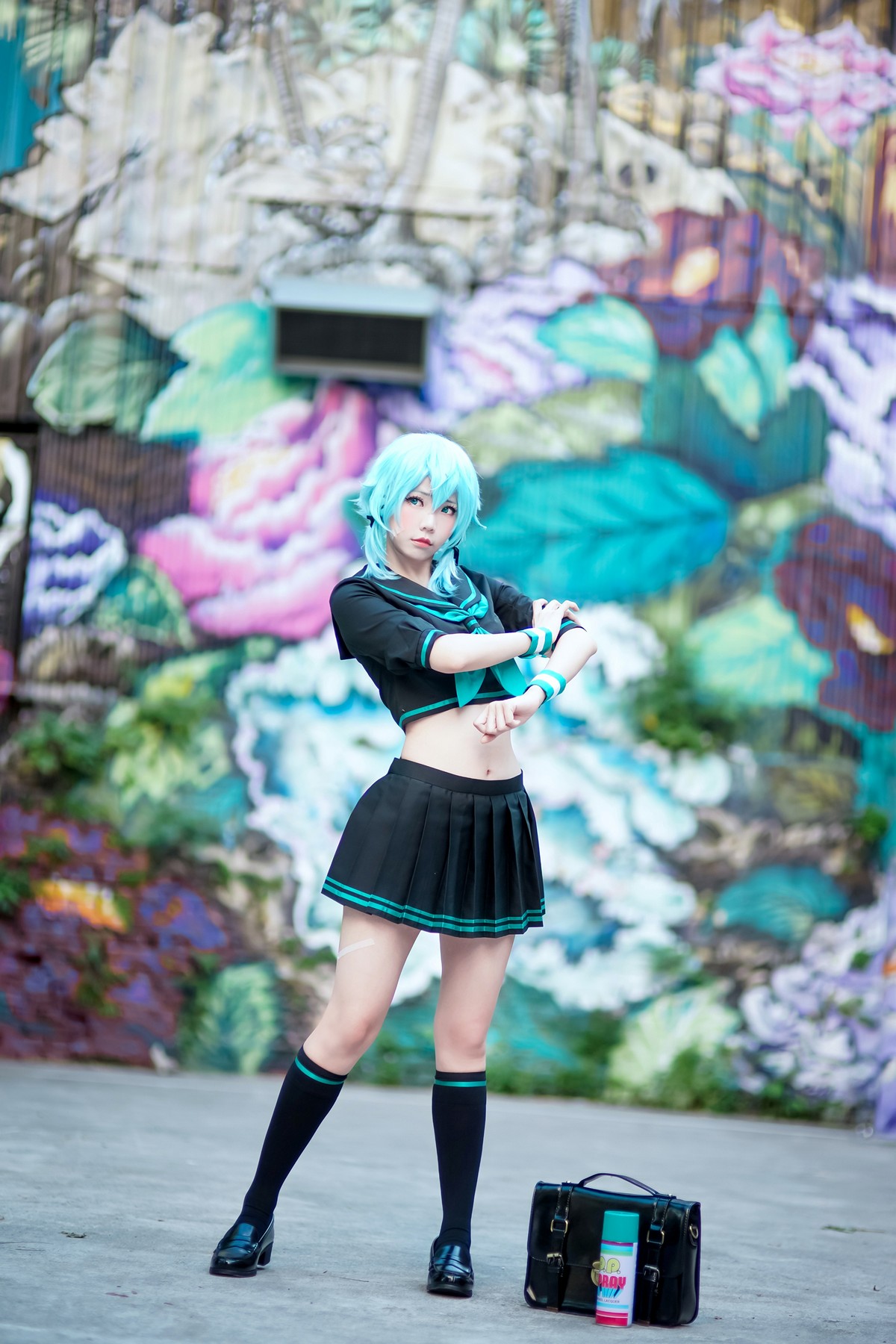 xgyw.top_Coser妹子Ely_eee诗乃JK主题户外性感JK制服配黑丝袜秀完美身材迷人写真36P