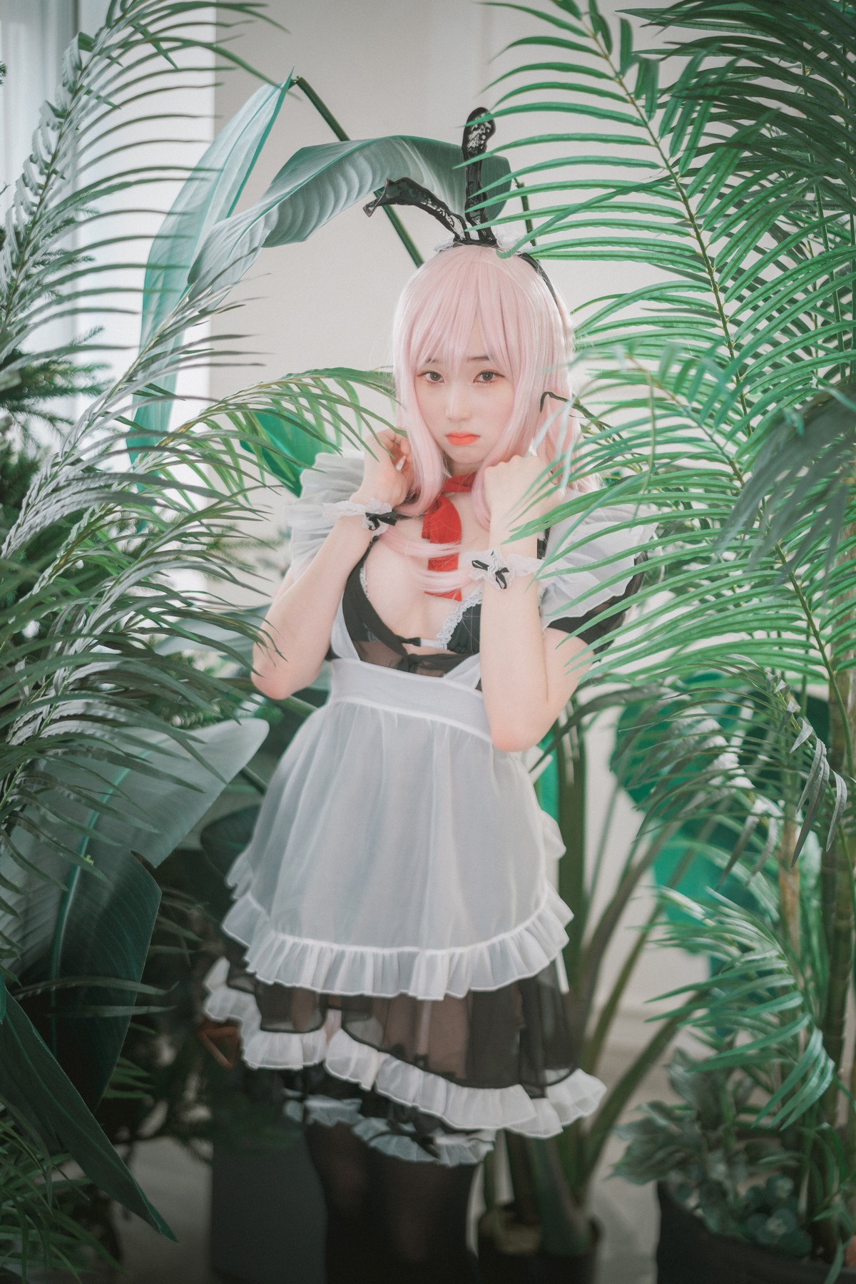 xgyw.top_[DJAWA]No.122_模特Bambi_Sheer Bunny Maid主题薄透服饰配黑丝吊袜秀美腿诱惑写真51P