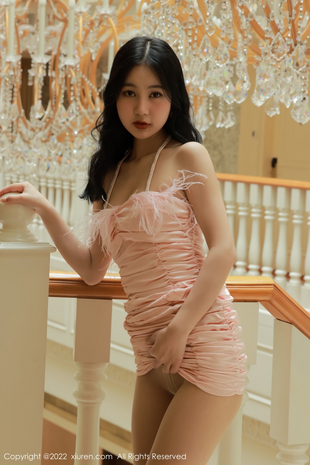 xgyw.top_XiuRen第5235期_模特谢晚晚澳门旅拍性感粉色吊带配超薄肉丝半脱秀翘臀诱惑写真52P