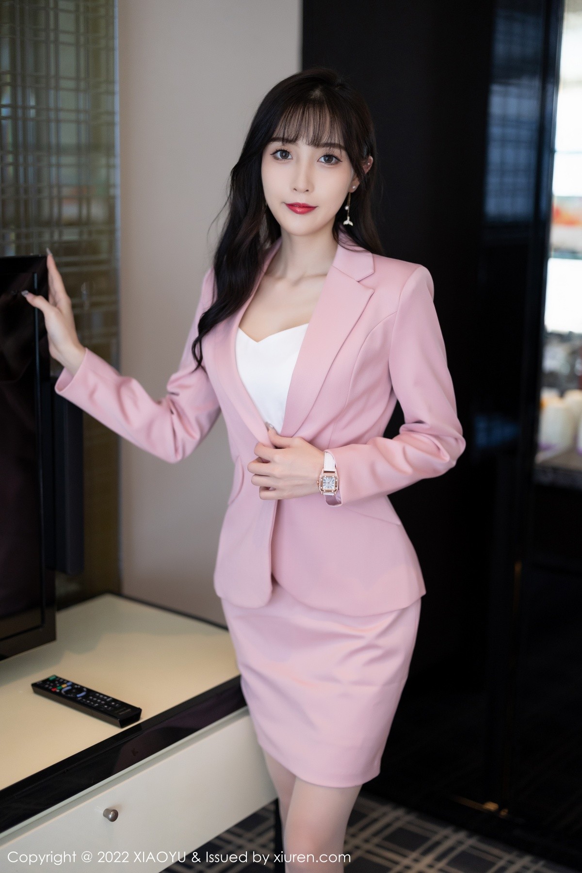 xgyw.top_[XiaoYu画语界]Vol.815_模特林星阑脱粉色职业装露性感白色蕾丝内衣配超薄肉丝诱惑写真86P
