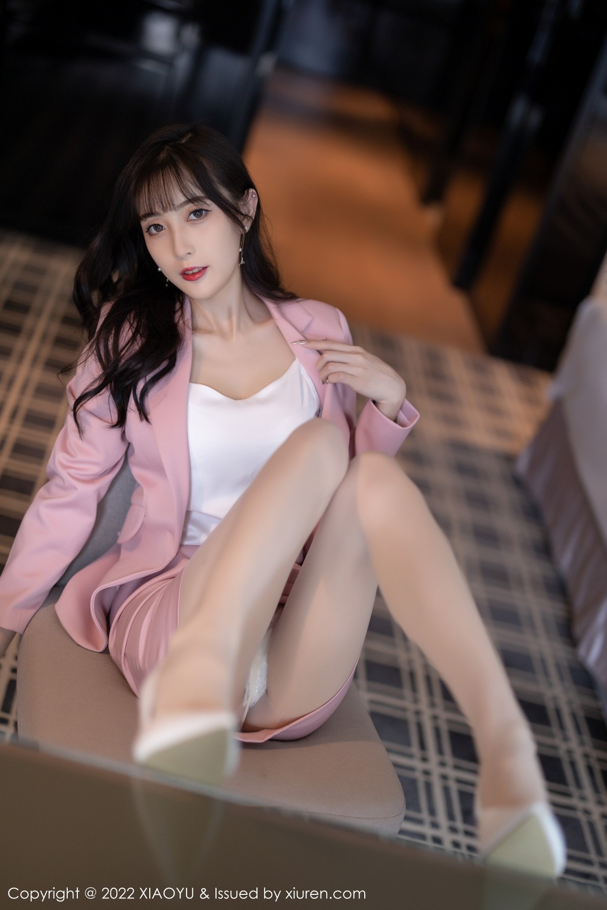 xgyw.top_[XiaoYu画语界]Vol.815_模特林星阑脱粉色职业装露性感白色蕾丝内衣配超薄肉丝诱惑写真86P