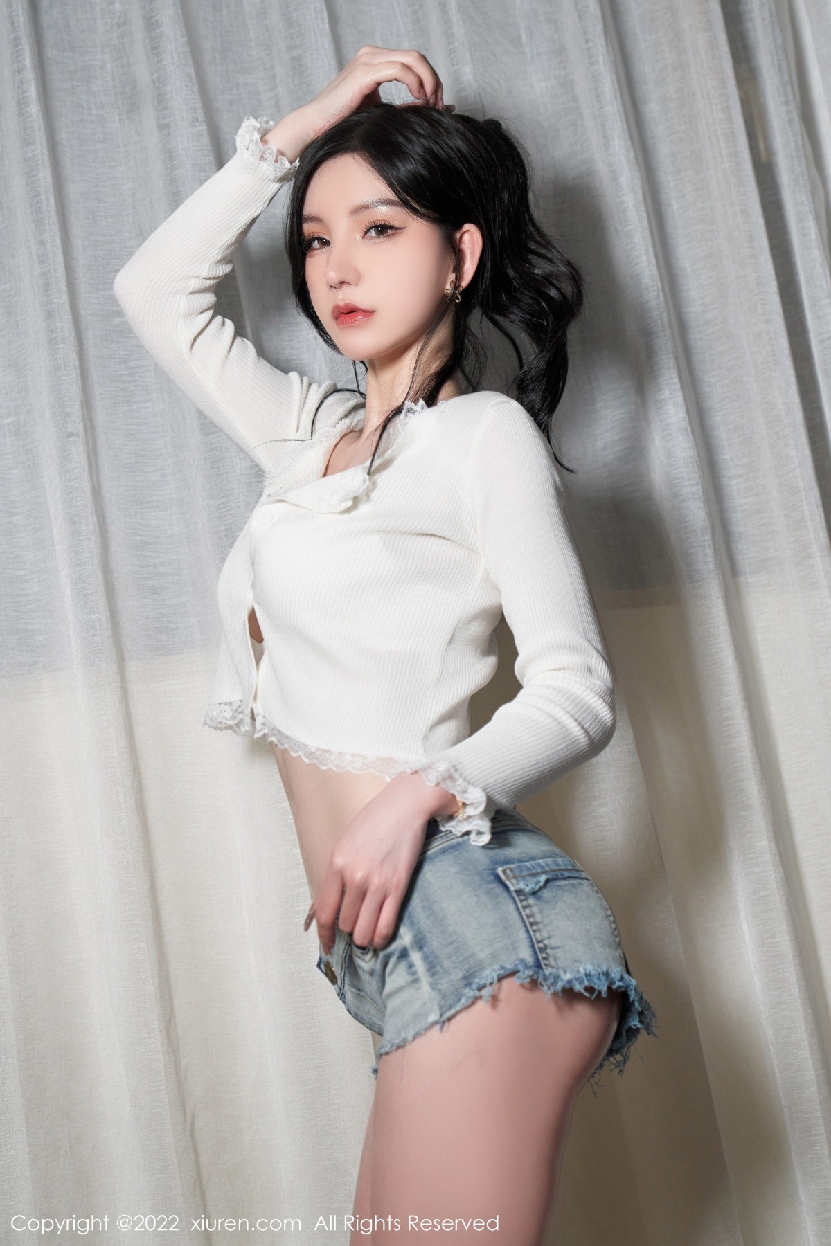 xgyw.top_XiuRen第5239期_女神周于希Sally性感白上衣配齐逼牛仔短裤秀绝美身材诱惑写真85P