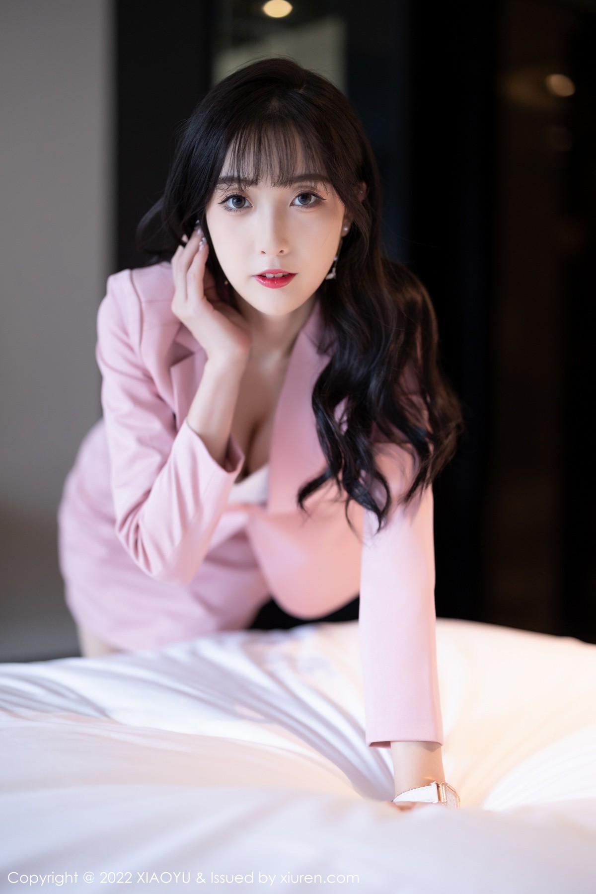 xgyw.top_[XiaoYu画语界]Vol.815_模特林星阑脱粉色职业装露性感白色蕾丝内衣配超薄肉丝诱惑写真86P