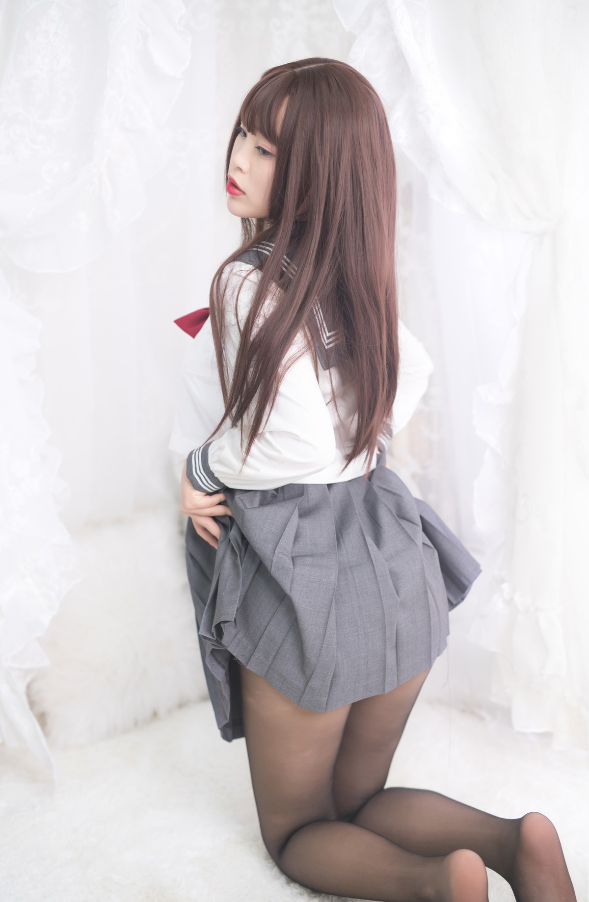 xgyw.top_萌系小姐姐白烨黑丝制服少女主题私房性感学生制服配超薄黑丝秀美腿诱惑写真60P