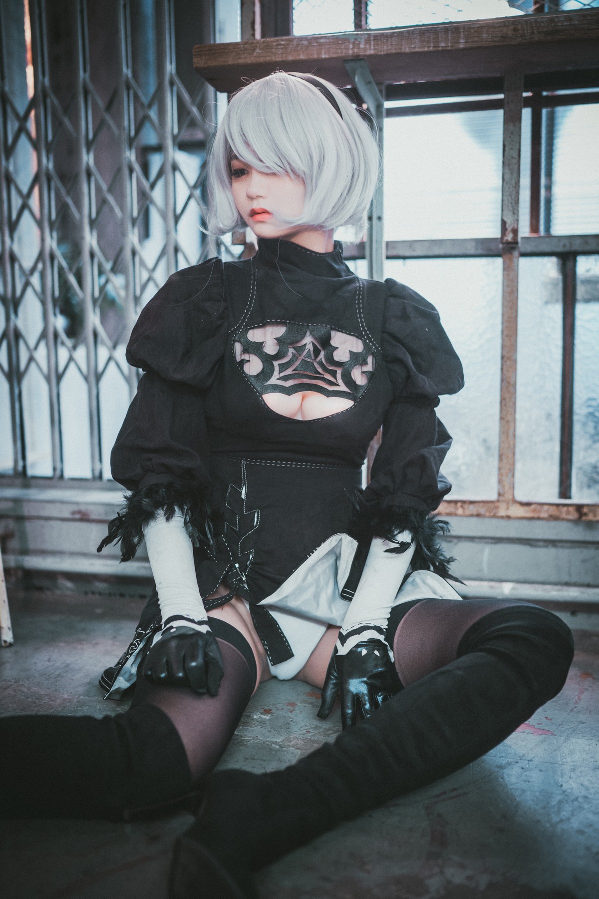 xgyw.top_[DJAWA]No.131_模特Jenny_NieR Automata 2B主题黑色服饰露白色内裤秀翘臀诱惑写真47P