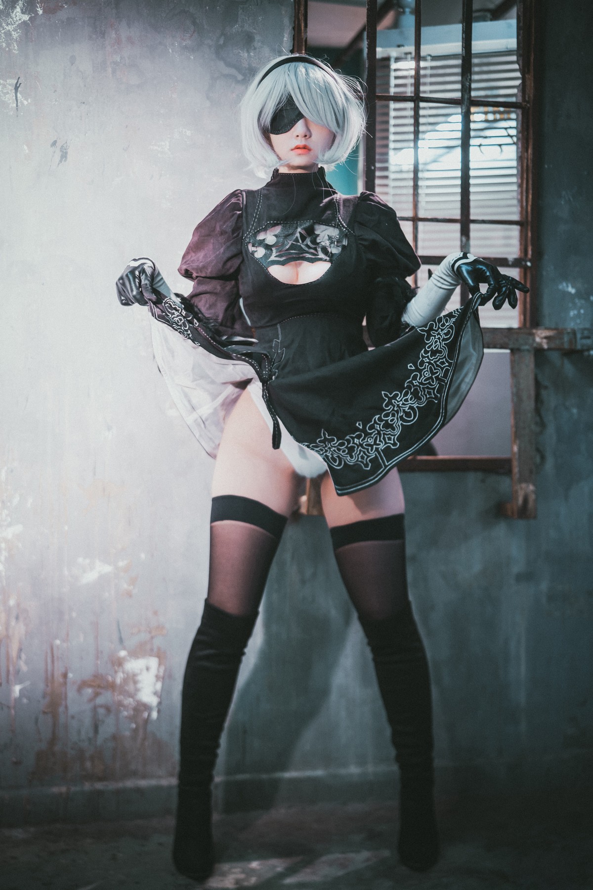 xgyw.top_[DJAWA]No.131_模特Jenny_NieR Automata 2B主题黑色服饰露白色内裤秀翘臀诱惑写真47P