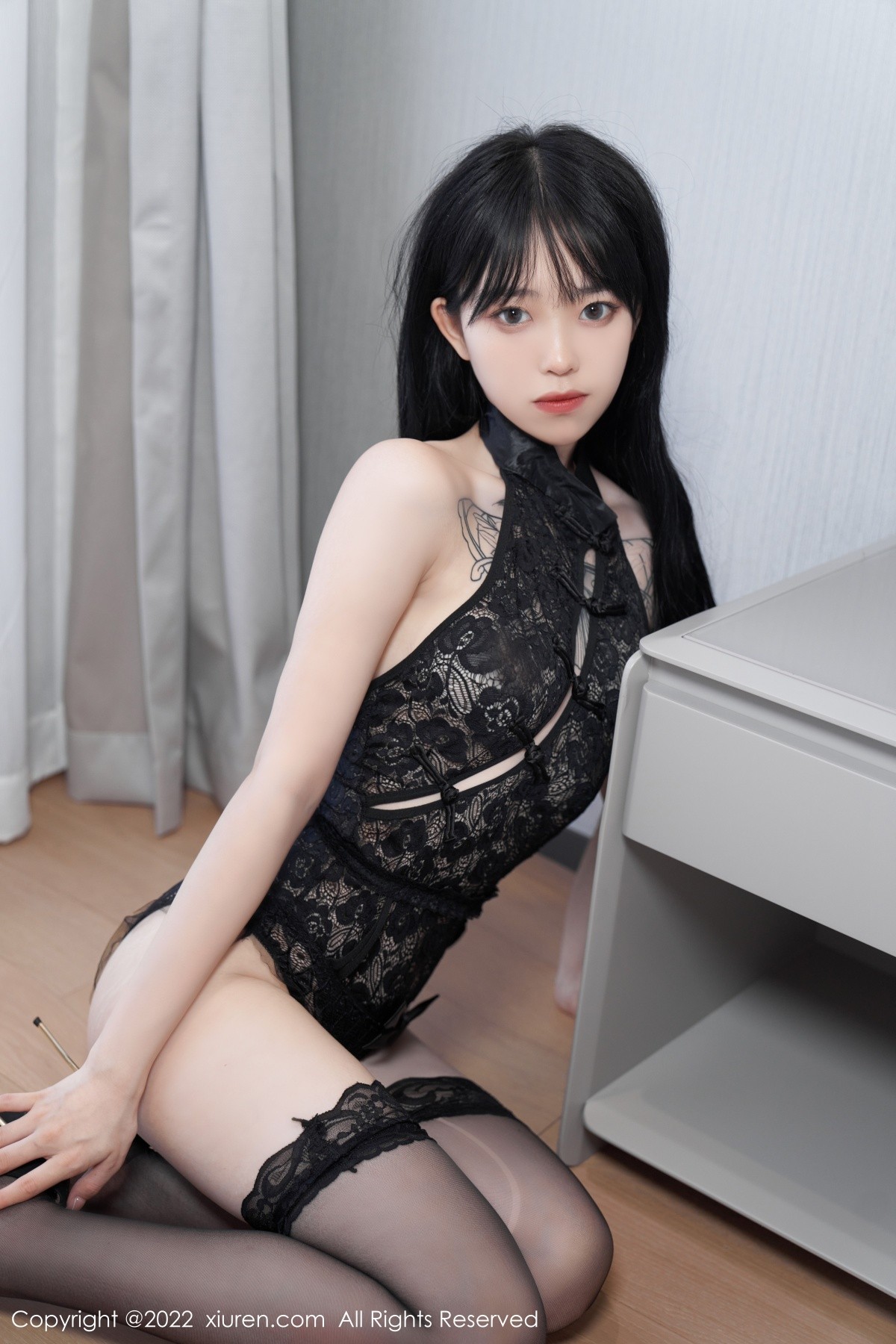 xgyw.top_XiuRen第5243期_模特奶瓶私房性感黑色轻透薄纱服配黑丝袜秀翘臀美腿诱惑写真64P