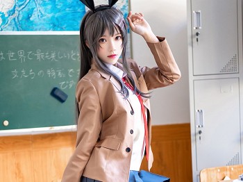 网络青春美女桜桃喵麻衣工作服主题教室里学姐工作服短裙下黑色丝袜裤袜秀美腿性感写真52P