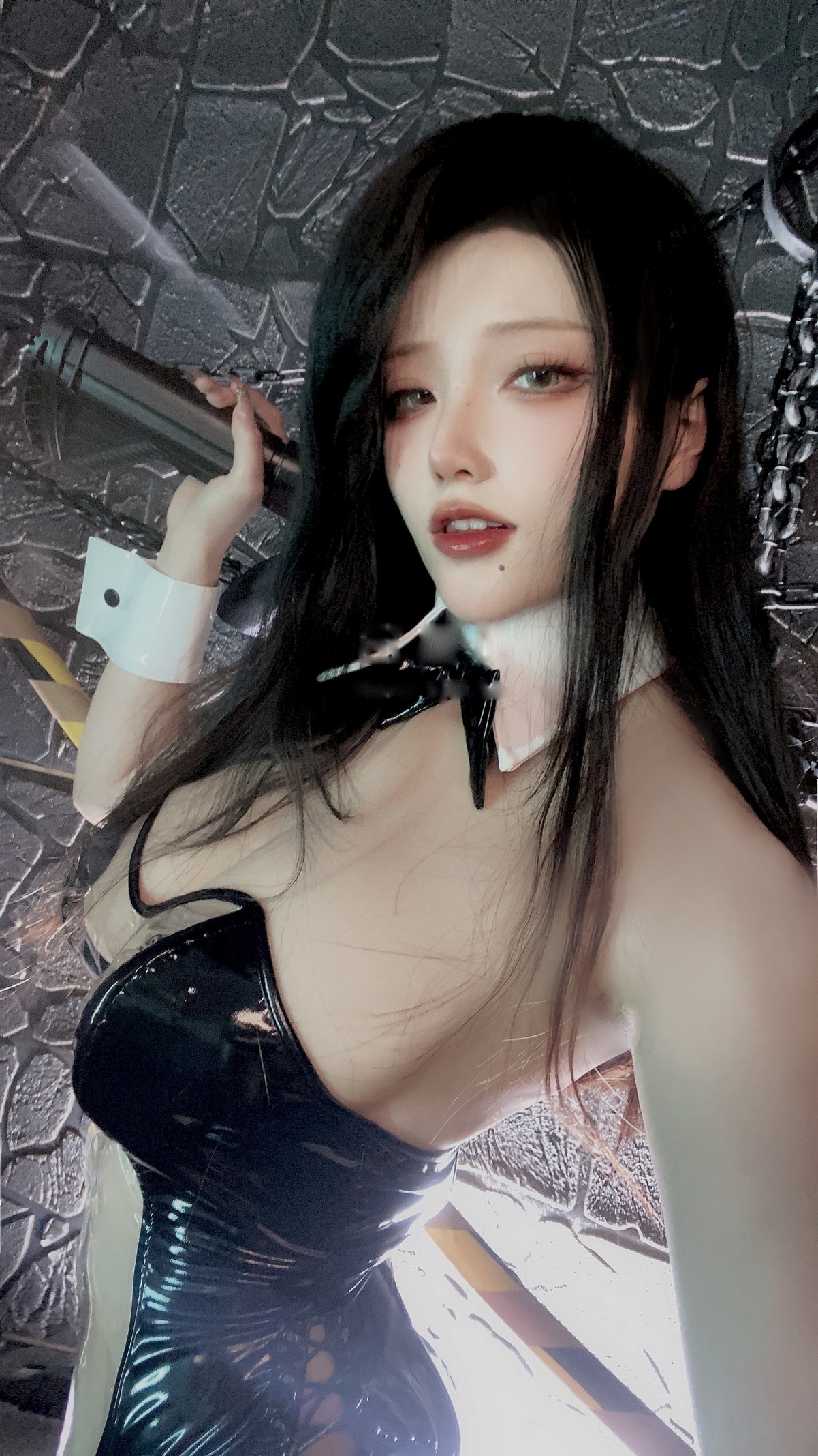 xgyw.top_网络美女起司块透明兔女郎主题私房透明皮质连体衣秀惹火身材极致诱惑写真33P