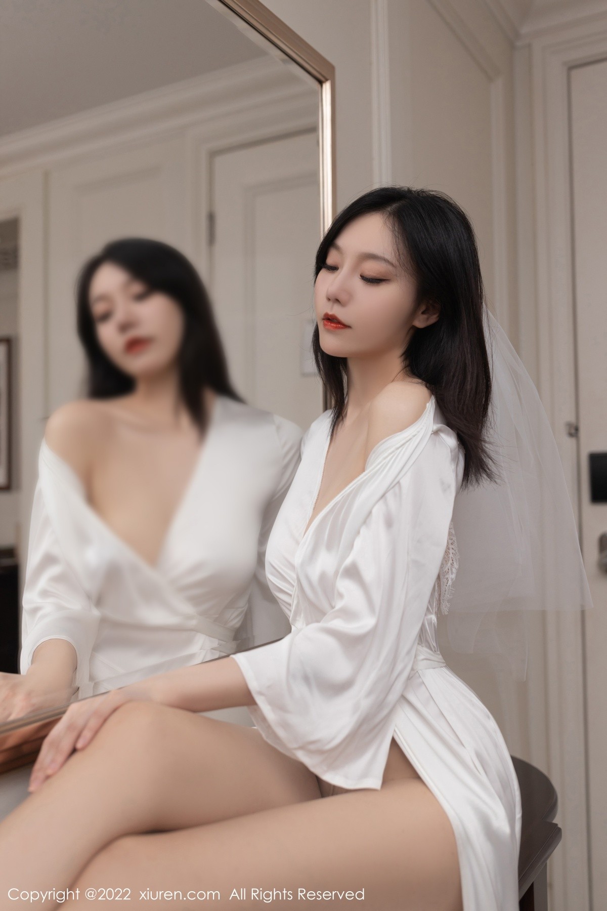 xgyw.top_XiuRen第5263期_模特安然anran广州-云南旅拍丝质睡衣配无内肉丝惹火诱惑写真75P