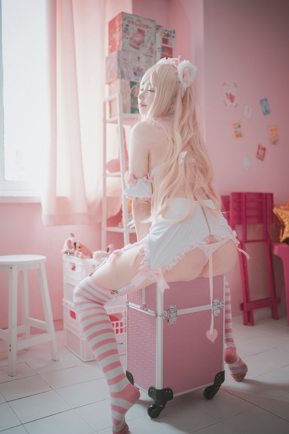 xgyw.top_[DJAWA]No.137_模特BamBi_Ángel de Rosa主题私房性感内衣配白丝袜迷人诱惑写真49P