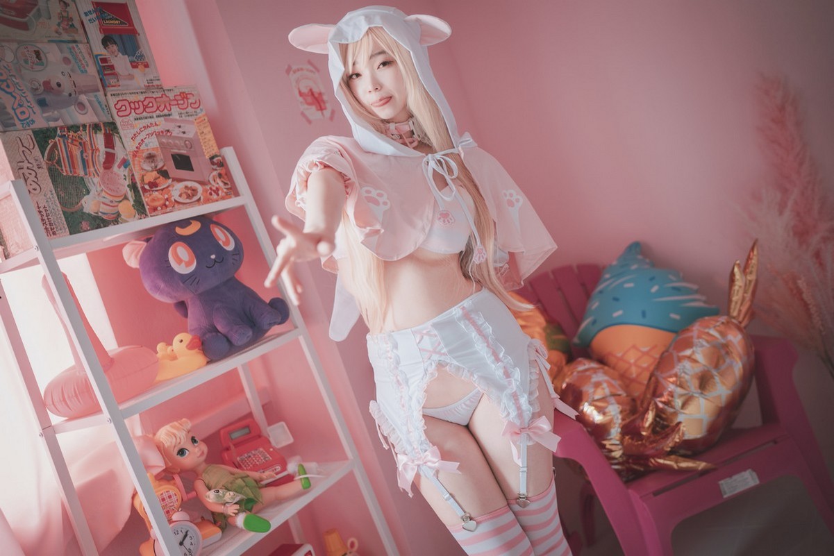 xgyw.top_[DJAWA]No.137_模特BamBi_Ángel de Rosa主题私房性感内衣配白丝袜迷人诱惑写真49P