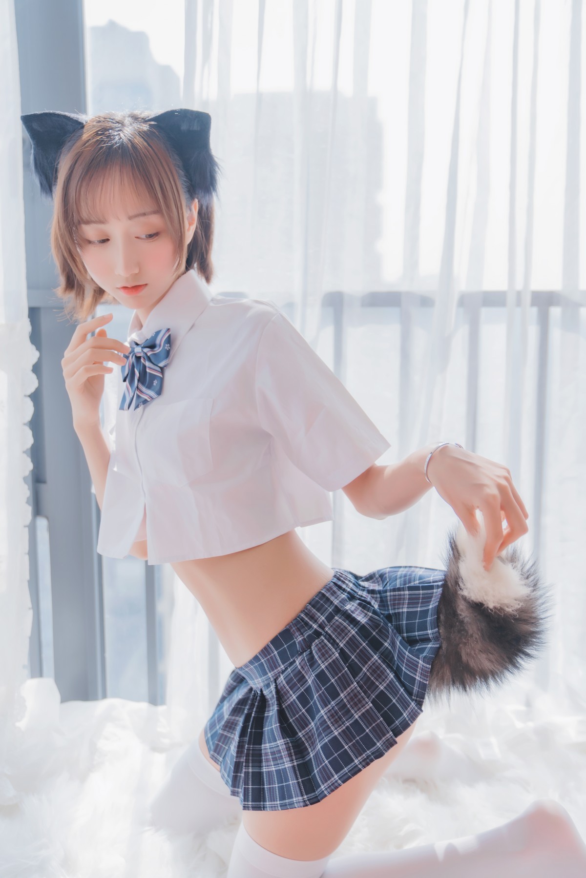 xgyw.top_萌系小姐姐木绵绵OwO怀中猫主题私房猫女郎装扮性感短裙秀翘臀撩人诱惑写真68P