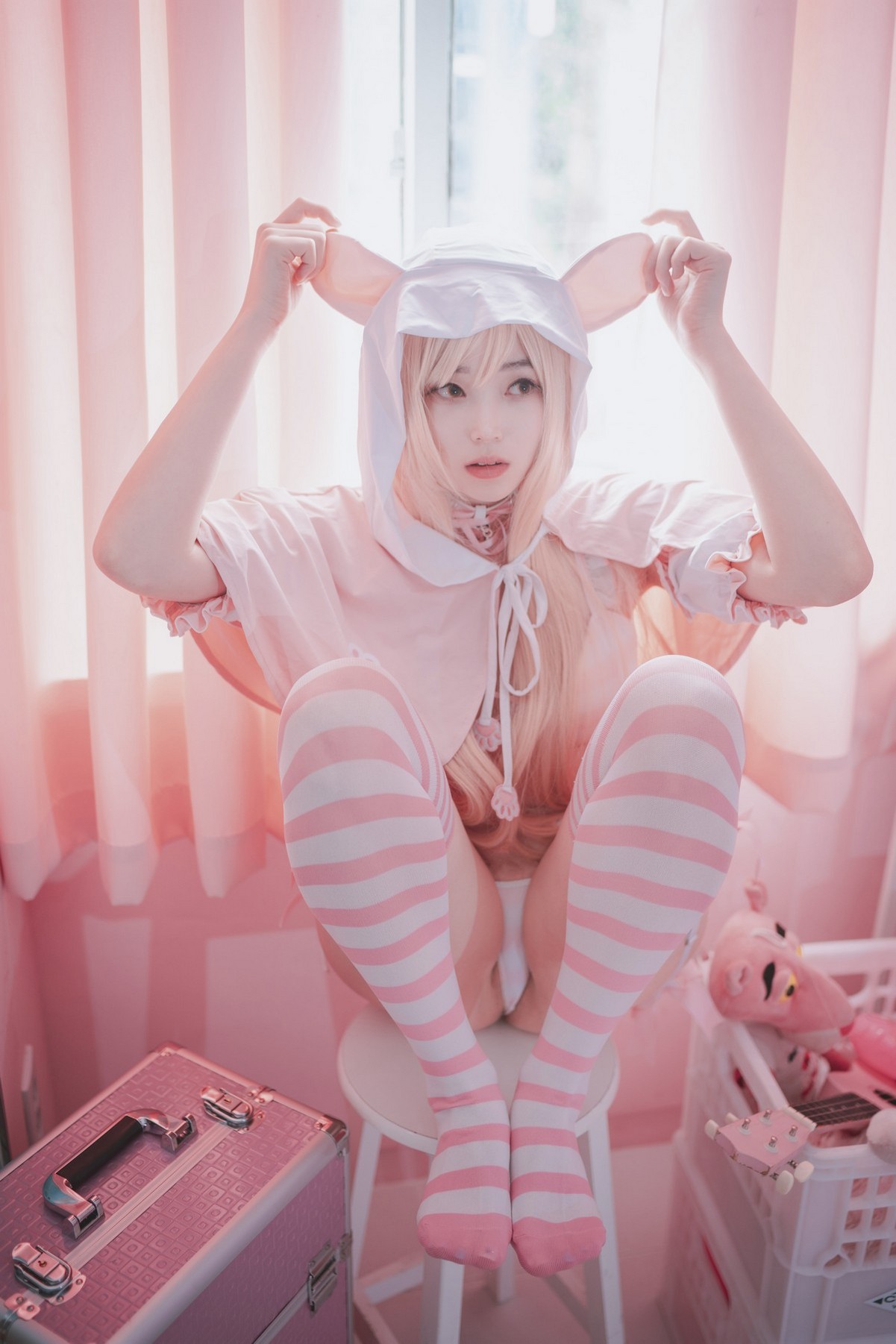 xgyw.top_[DJAWA]No.137_模特BamBi_Ángel de Rosa主题私房性感内衣配白丝袜迷人诱惑写真49P