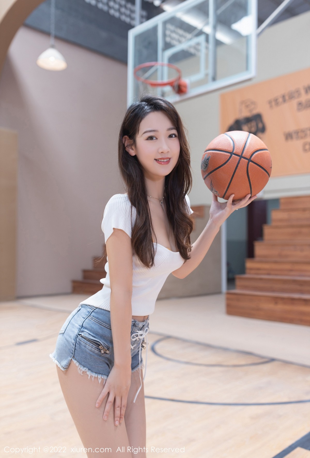 xgyw.top_XiuRen第5258期_模特唐安琪广州-云南旅拍篮球宝贝装扮黄色蕾丝内衣诱惑写真80P