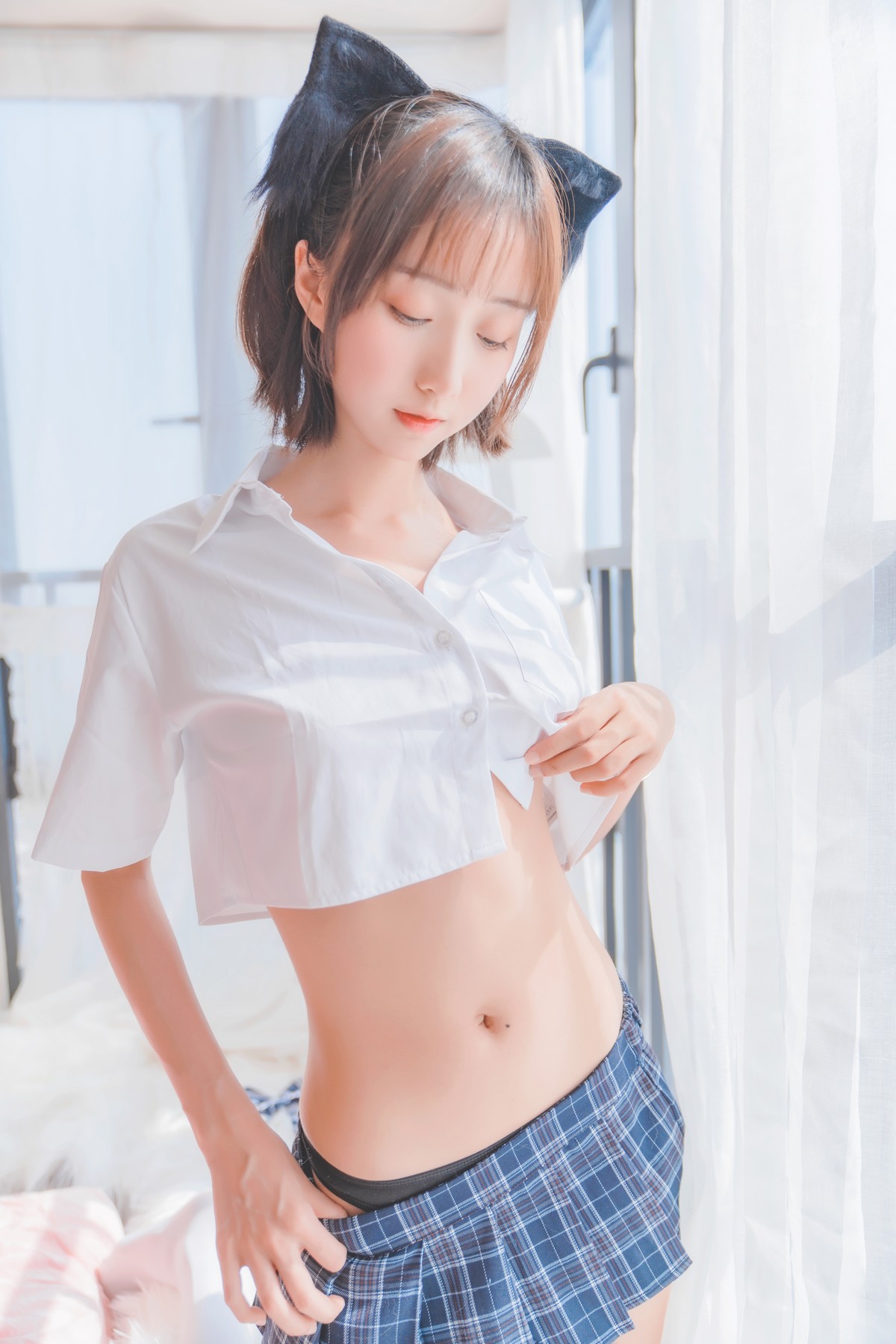 xgyw.top_萌系小姐姐木绵绵OwO怀中猫主题私房猫女郎装扮性感短裙秀翘臀撩人诱惑写真68P