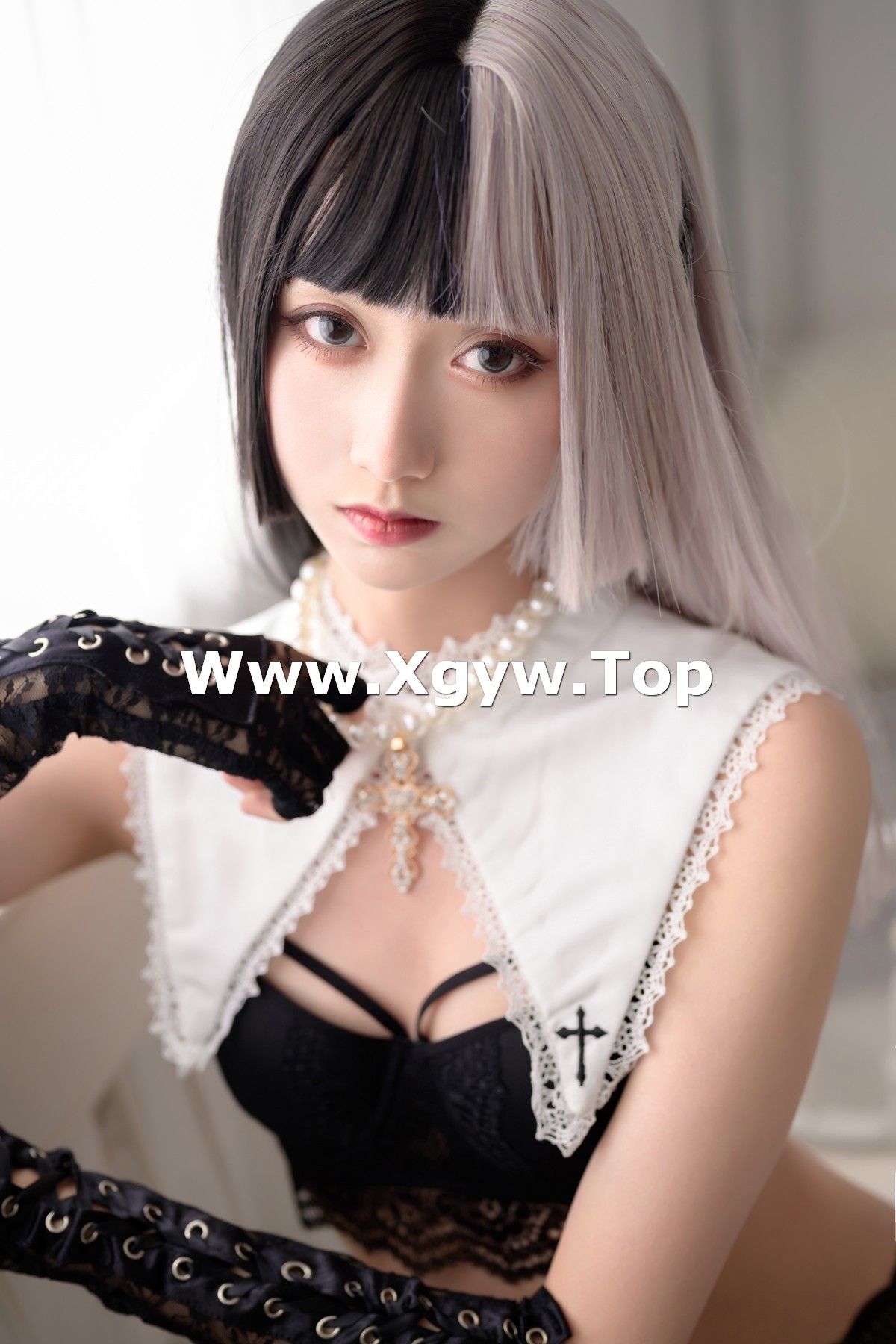 xgyw.top_萌系小姐姐木绵绵OwO黑白修女主题私房性感黑色内衣配黑色蕾丝吊袜诱惑写真40P