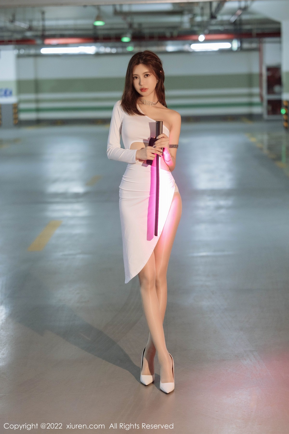 xgyw.top_XiuRen第5250期_女神绮里嘉ula海南心愿旅拍黑白两套超薄丝袜秀婀娜身材诱惑写真76P