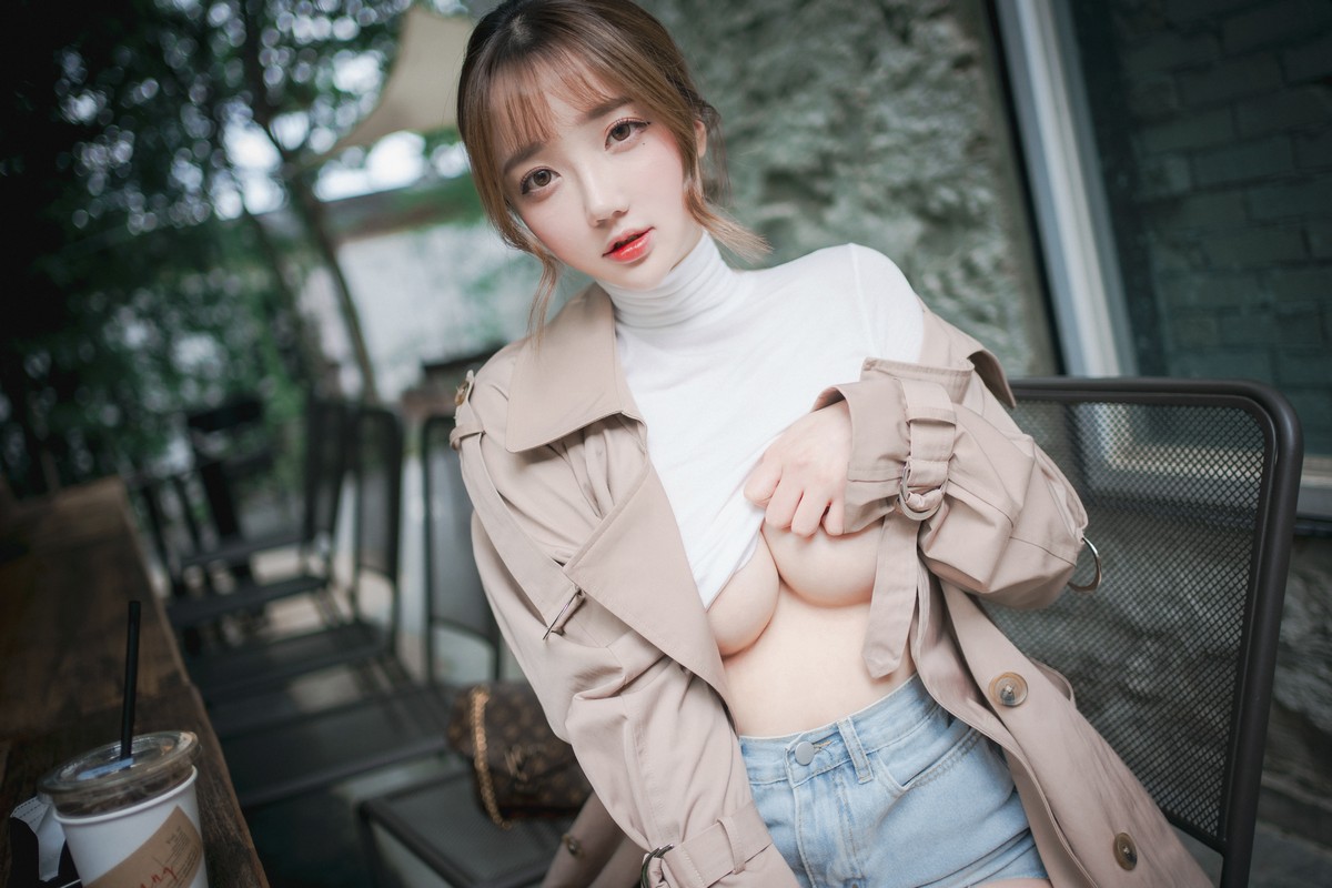 xgyw.top_[DJAWA]No.135_模特Yeeun_A Snap of Intimacy主题性感真空白T秀傲人豪乳诱惑写真150P