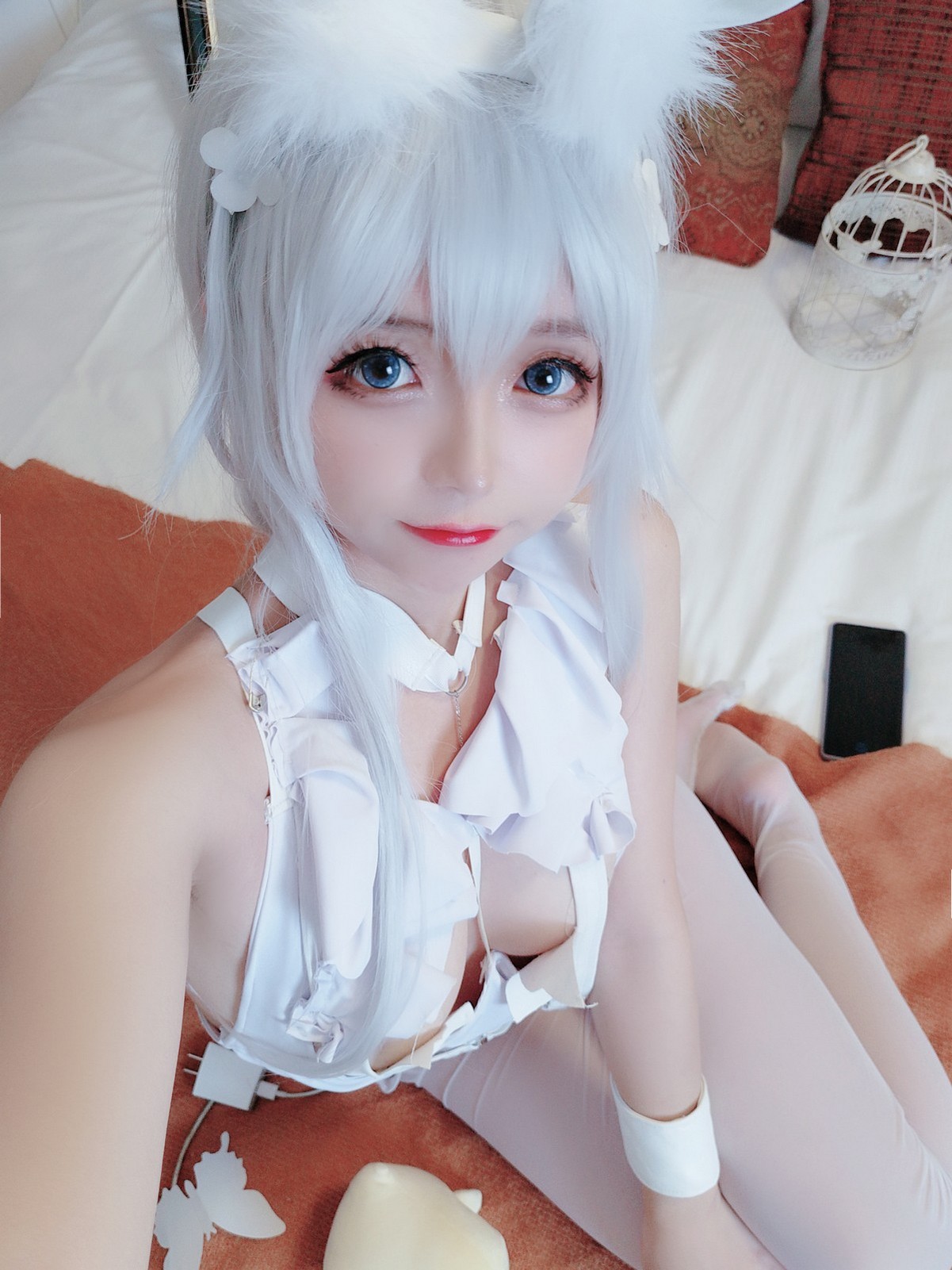 xgyw.top_Cosplay美女日奈娇恶毒主题私房性感白色破烂连体衣配白丝袜秀完美身材诱惑写真66P
