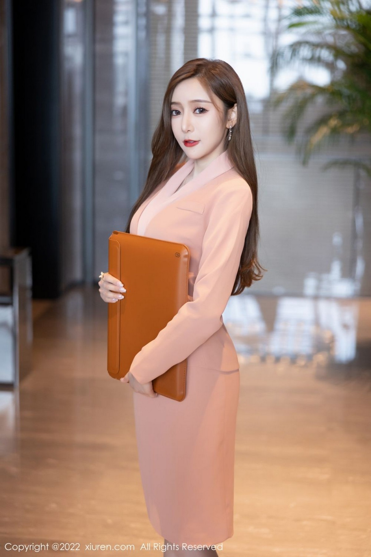 xgyw.top_XiuRen第5257期_女神王馨瑶yanni粉色套装半脱露黑色蕾丝内衣超薄肉丝诱惑写真86P