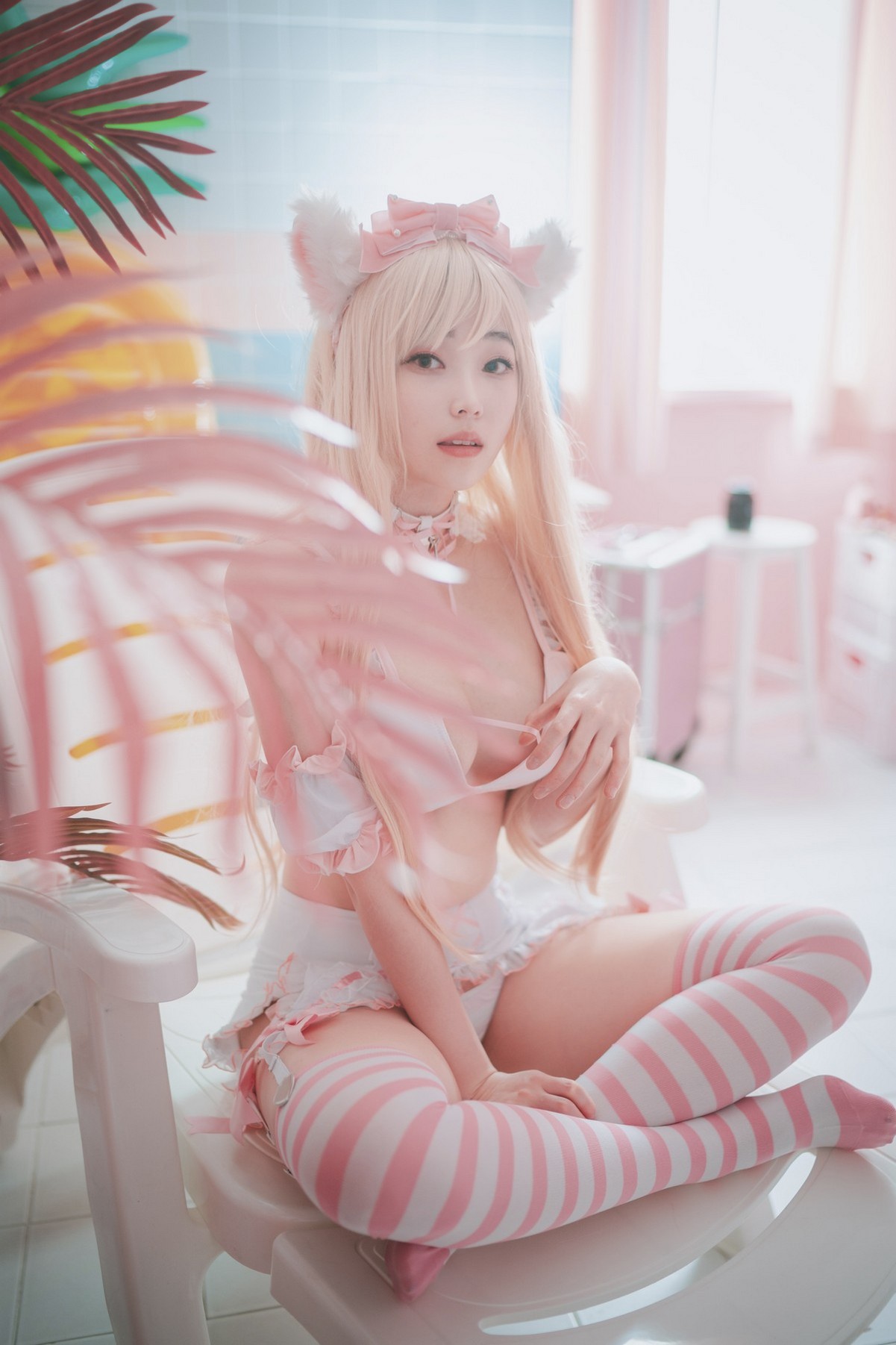 xgyw.top_[DJAWA]No.137_模特BamBi_Ángel de Rosa主题私房性感内衣配白丝袜迷人诱惑写真49P