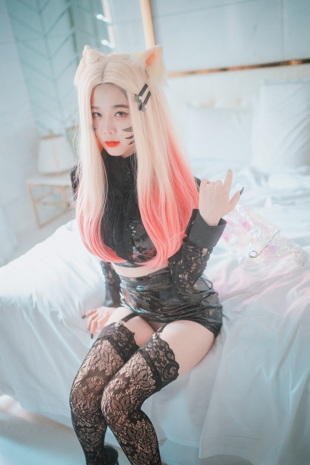 xgyw.top_[DJAWA]No.136_模特Zia_Ahri The Baddest主题半脱露缕空内衣配丁字裤撩人诱惑写真118P