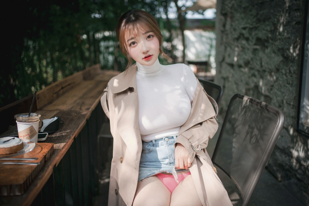 xgyw.top_[DJAWA]No.135_模特Yeeun_A Snap of Intimacy主题性感真空白T秀傲人豪乳诱惑写真150P
