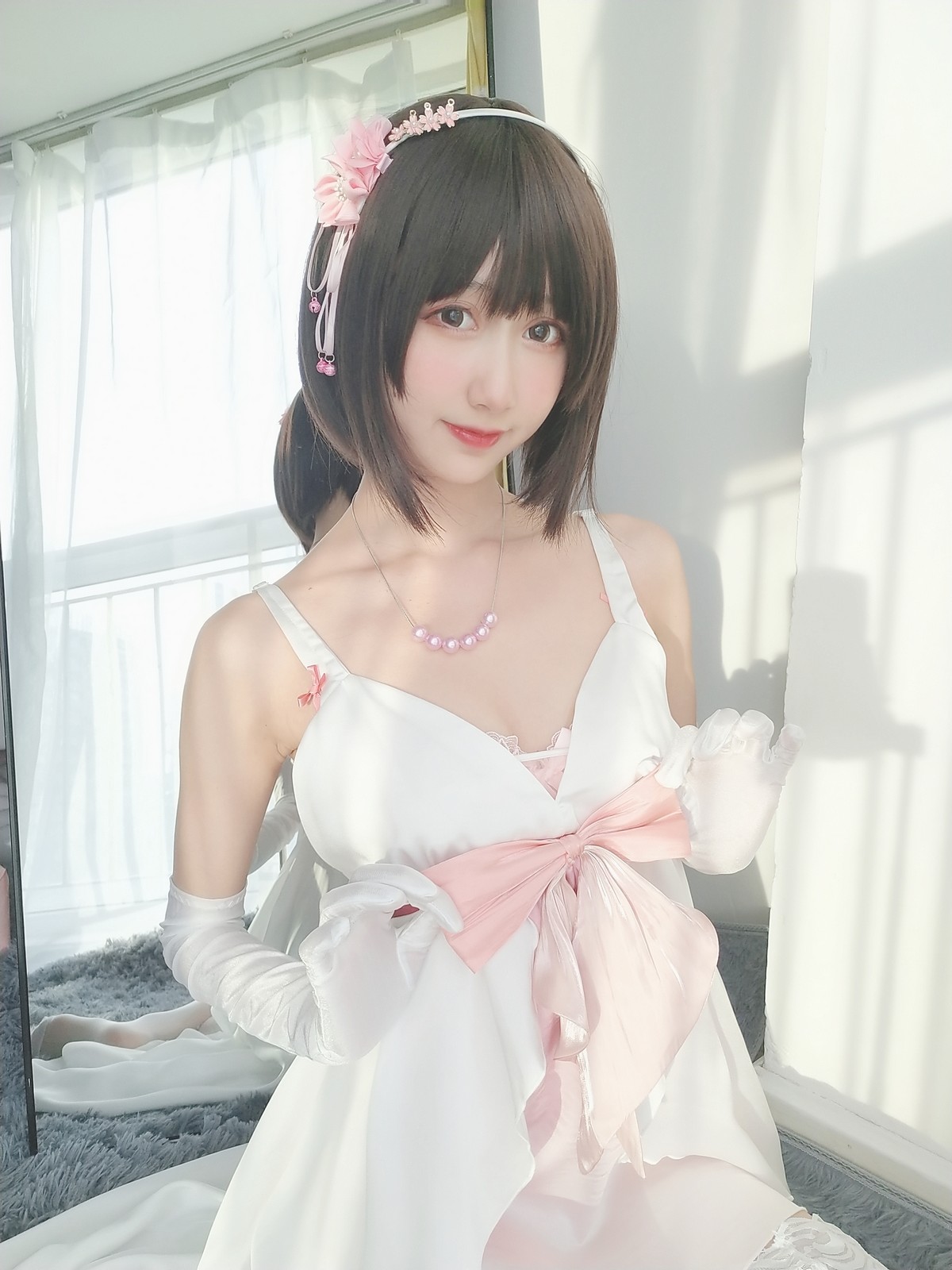 xgyw.top_萌系小姐姐木绵绵OwO加藤惠cos礼服主题私房性感礼服配白色蕾丝袜诱惑写真39P