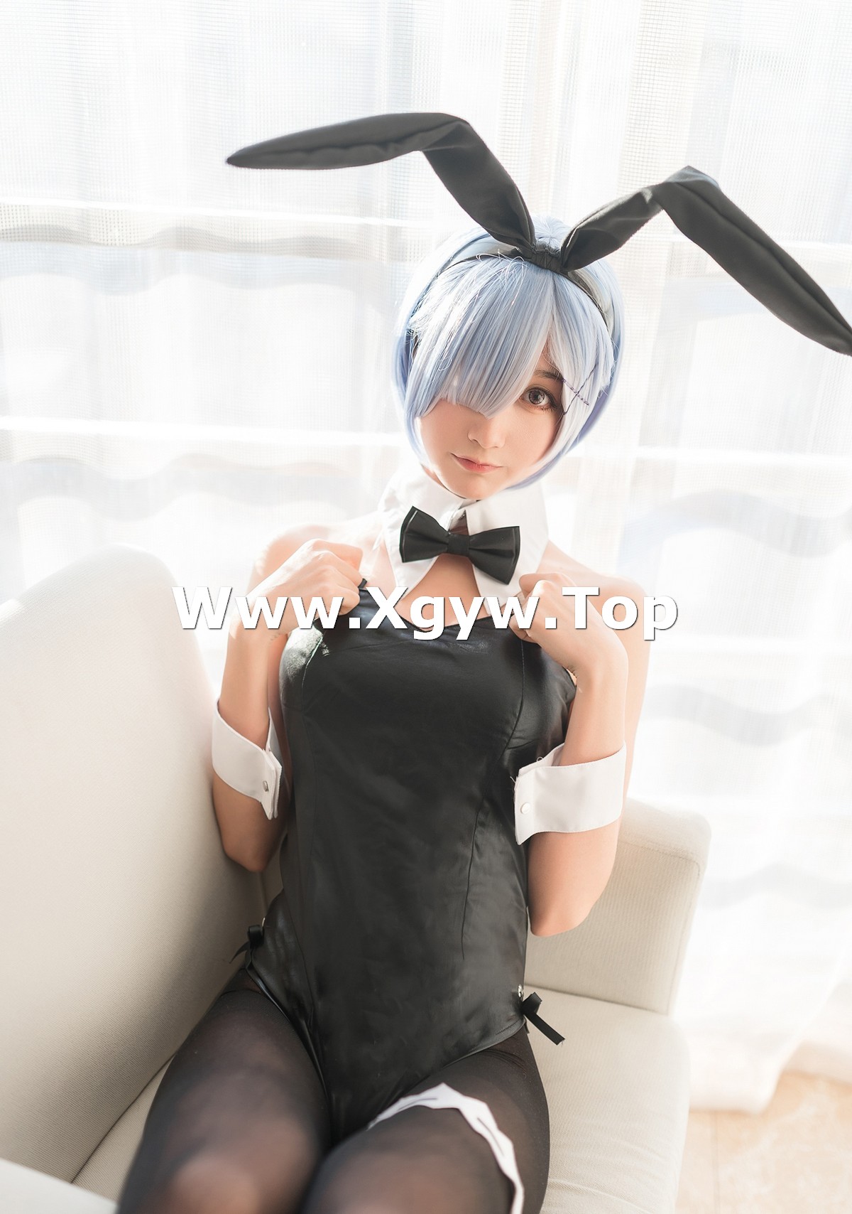 xgyw.top_萌系小姐姐木绵绵OwO蕾姆兔女郎主题私房黑色皮质连体衣配超薄黑丝诱惑写真60P