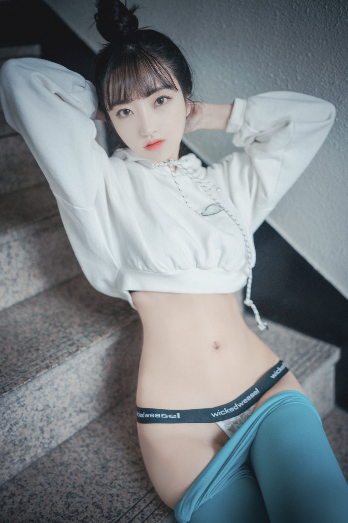 xgyw.top_[DJAWA]No.141_Hanari_Loose and Tight Cool Mint主题半脱露性感内裤秀翘臀诱惑写真85P