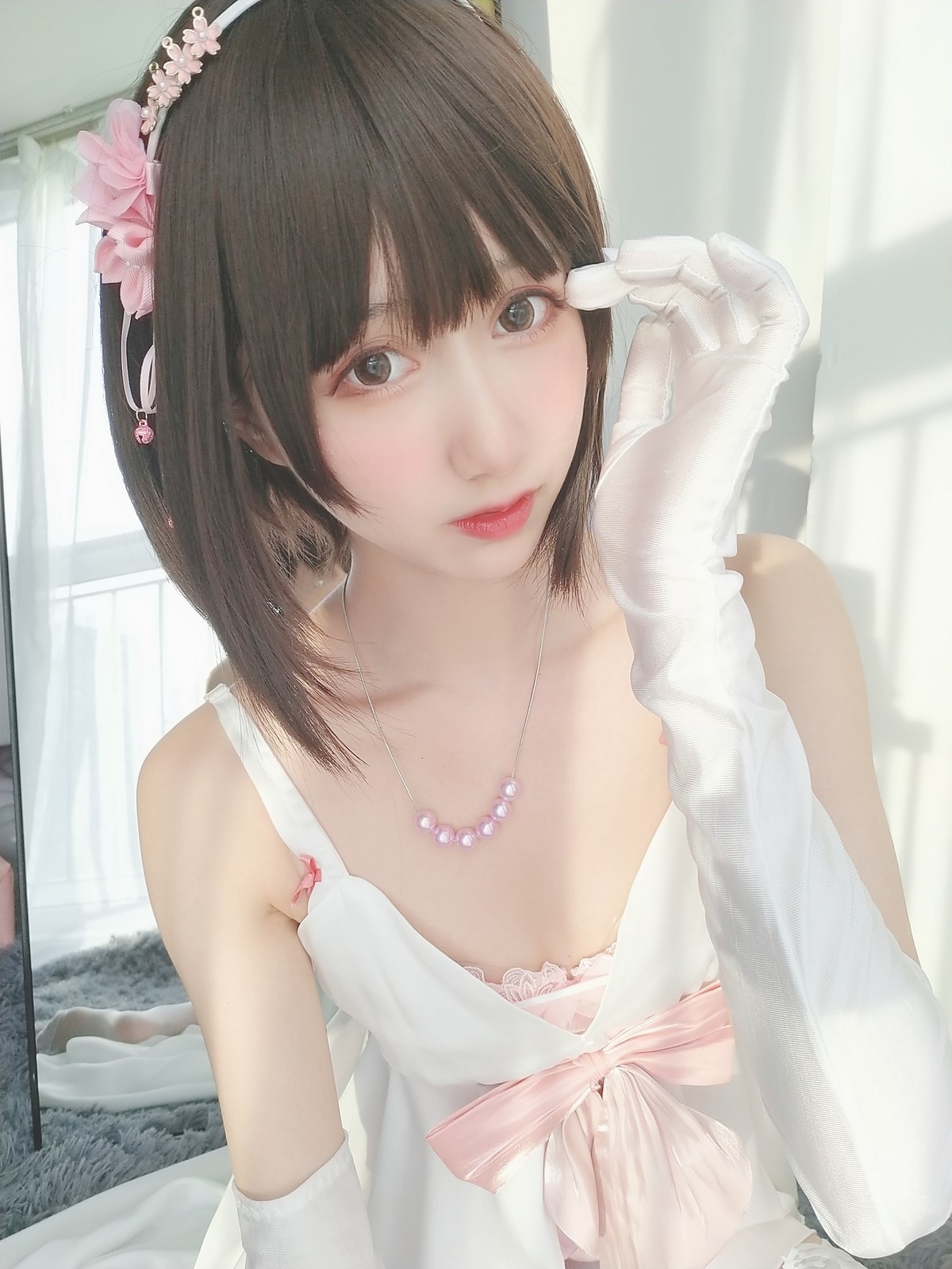 xgyw.top_萌系小姐姐木绵绵OwO加藤惠cos礼服主题私房性感礼服配白色蕾丝袜诱惑写真39P