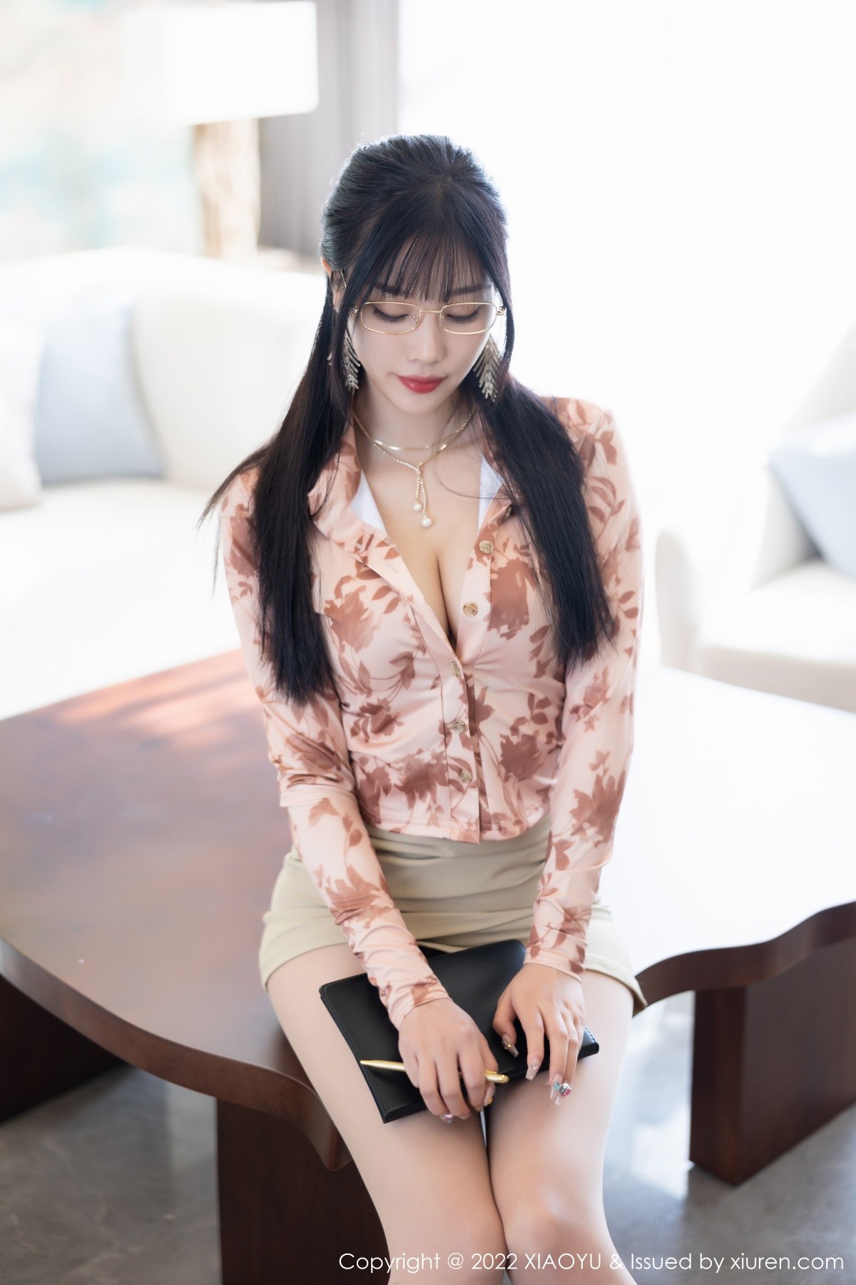 xgyw.top_[XiaoYu画语界]Vol.821_女神杨晨晨Yome心愿旅拍半脱露蕾丝内衣配超薄肉丝诱惑写真91P