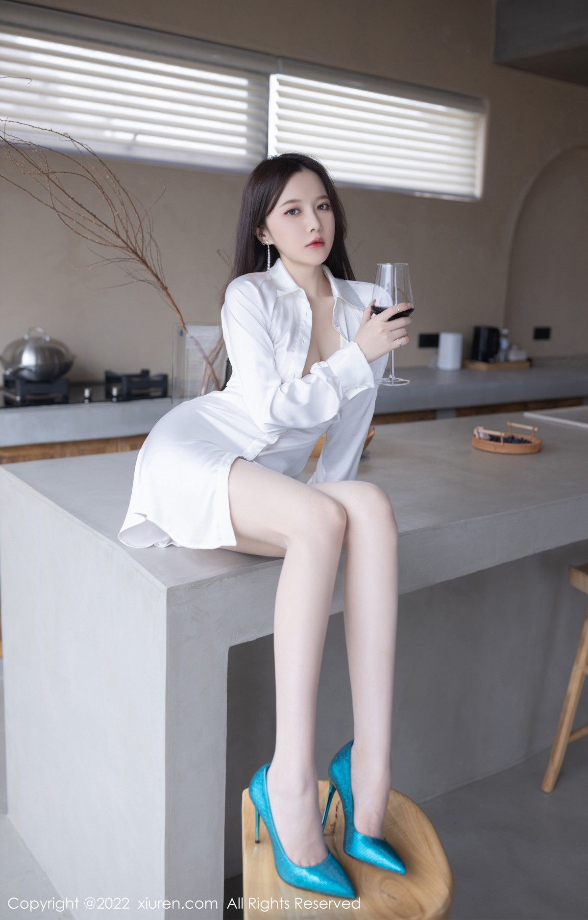 xgyw.top_XiuRen第5286期_模特鱼子酱Fish云南旅拍性感白T配超薄肉丝秀婀娜身姿诱惑写真80P