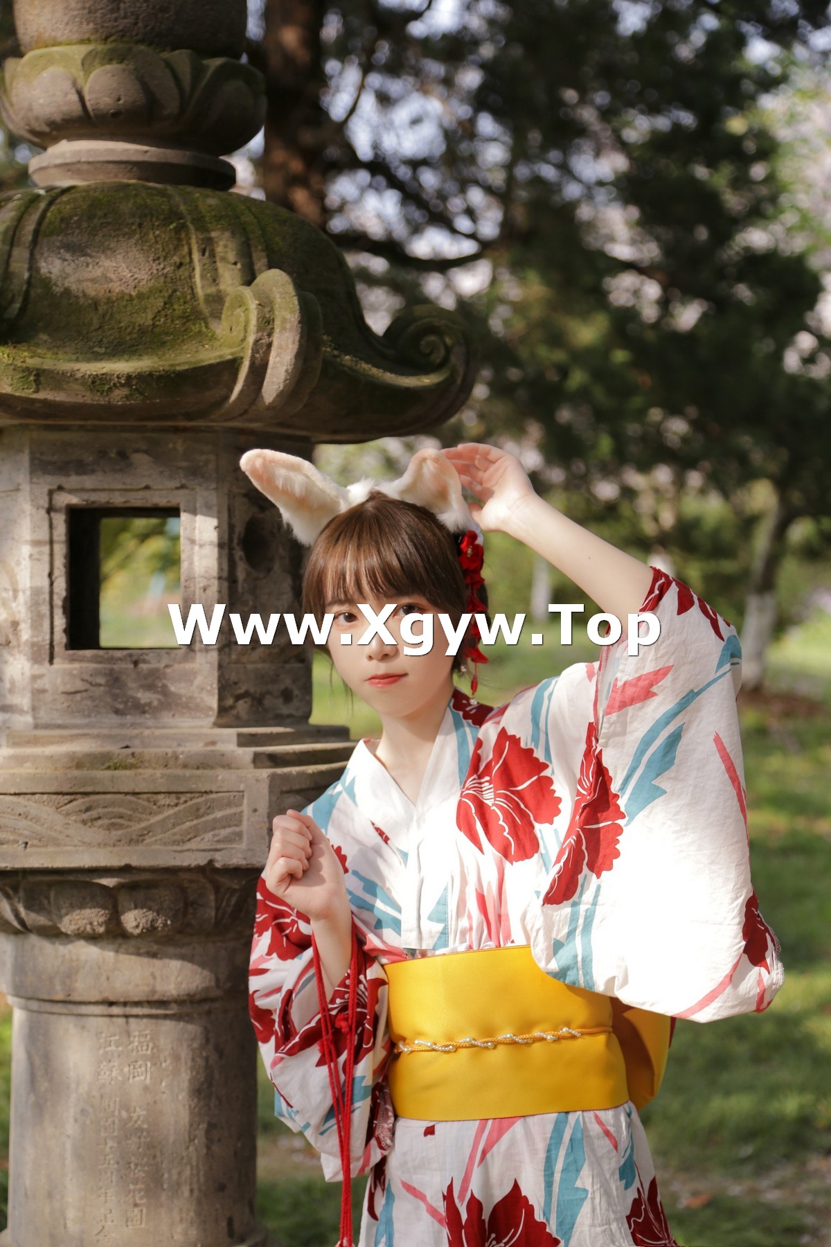 xgyw.top_微博妹子Fushii_海堂樱花兔兔主题户外花丛中性感日系和服靓丽迷人写真34P