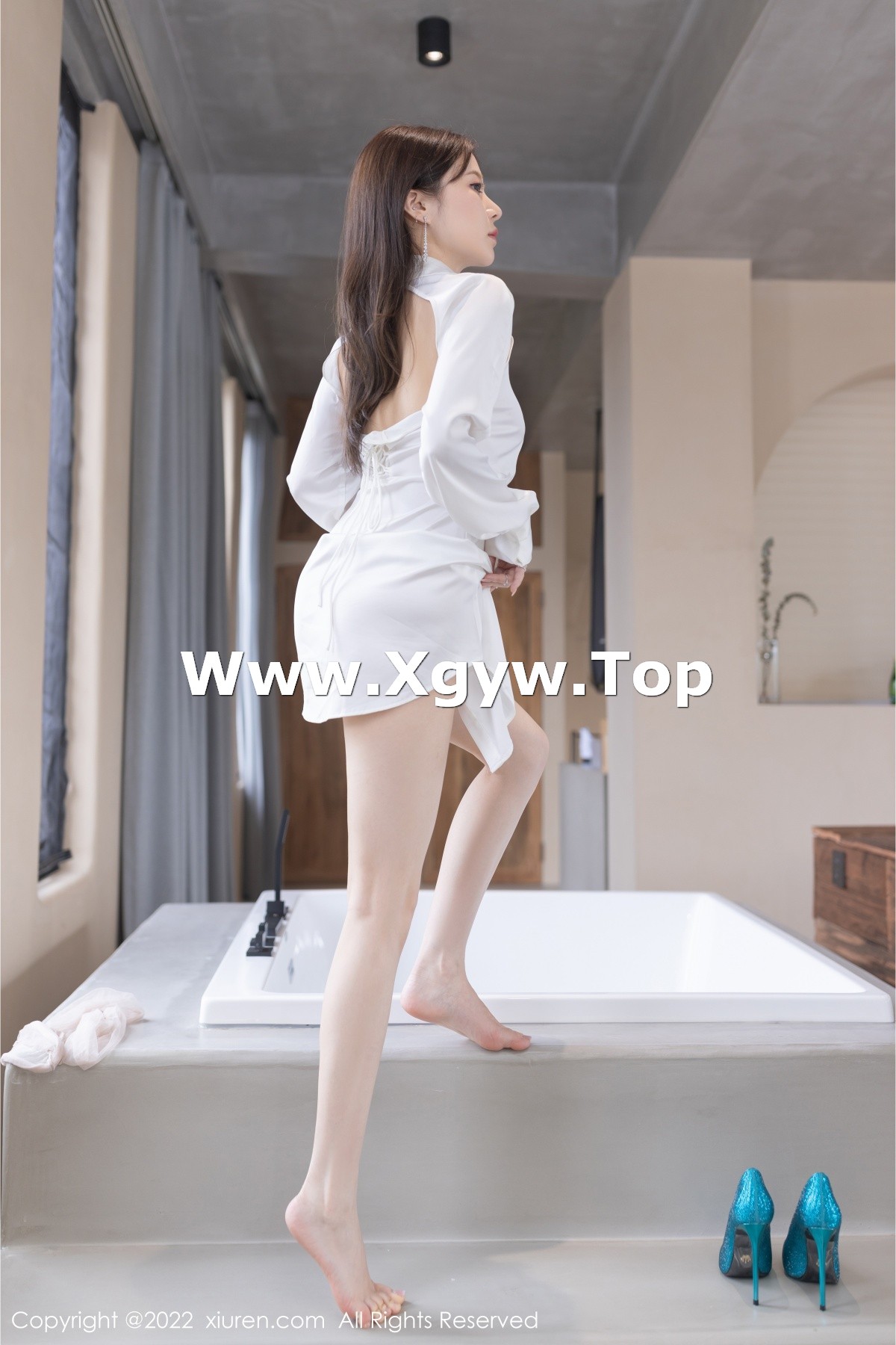 xgyw.top_XiuRen第5286期_模特鱼子酱Fish云南旅拍性感白T配超薄肉丝秀婀娜身姿诱惑写真80P