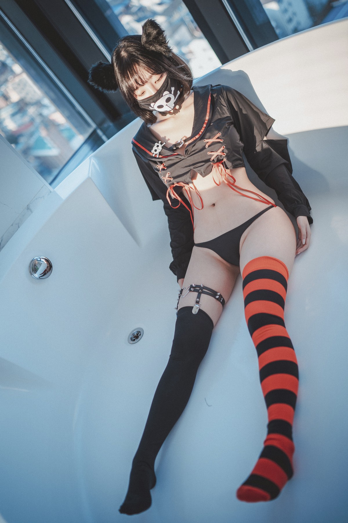 xgyw.top_[DJAWA]No.143_模特Kang Inkyung_Masked Pirate主题私房性感黑色服饰迷人诱惑写真41P